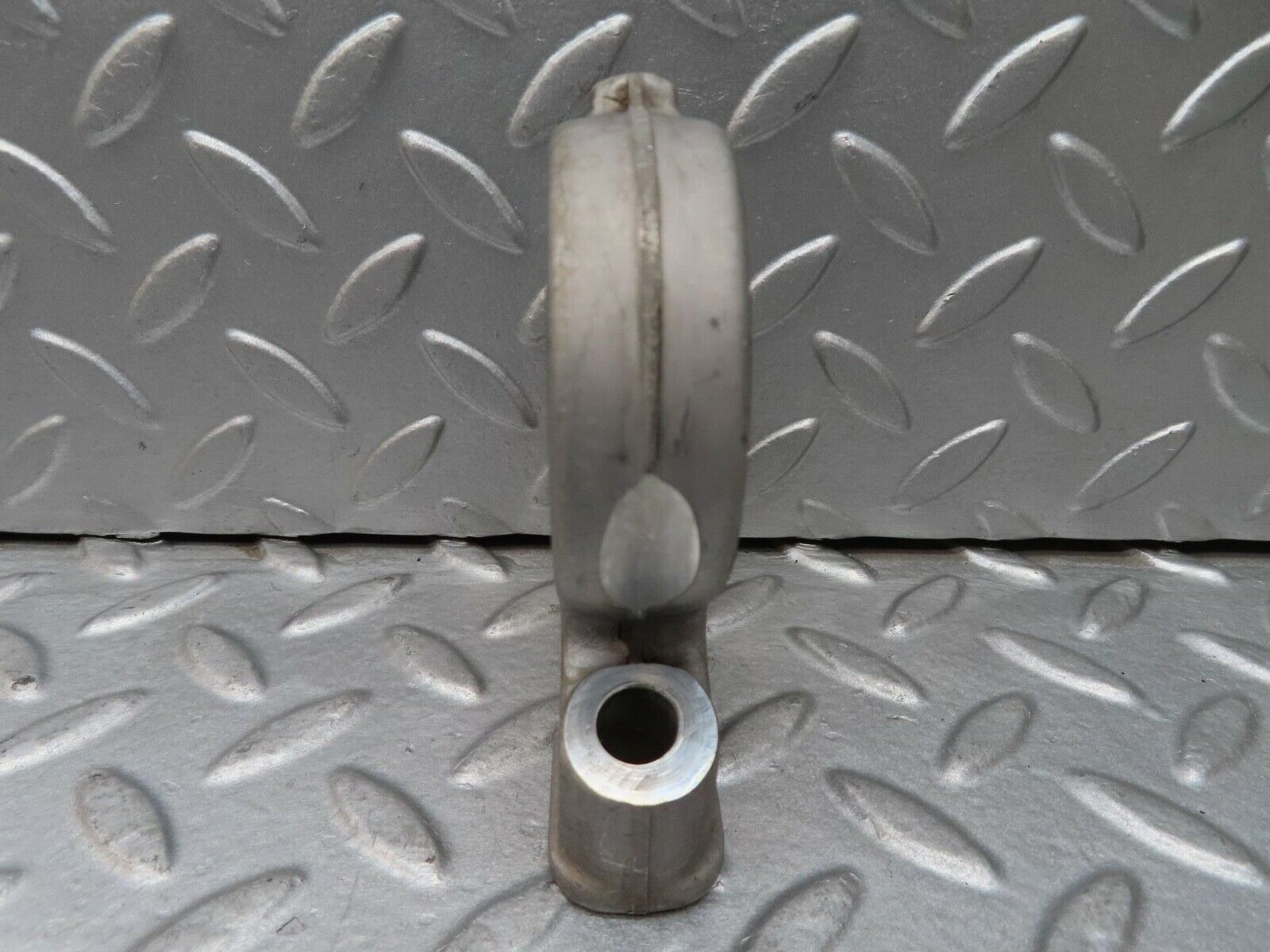 16553 Mercedes-Benz C107 350SLC Coupe Camshaft Tower Bearing 1160512112