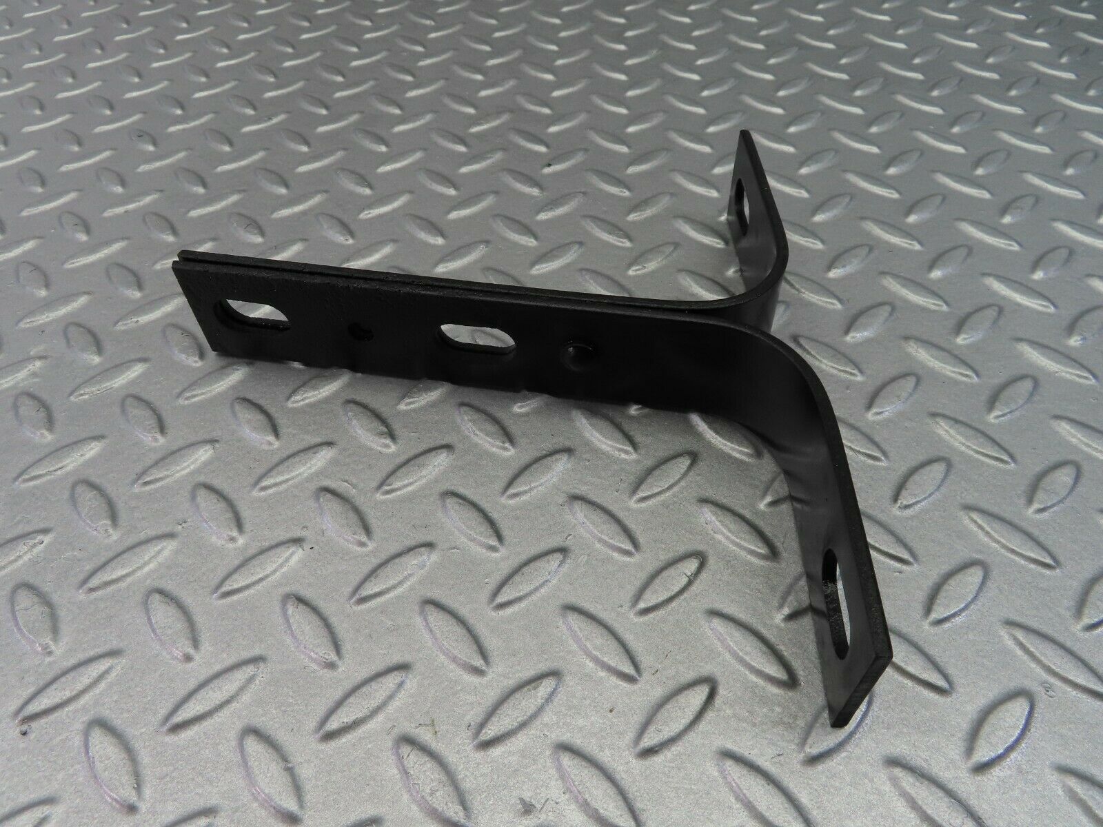 7834 Mercedes-Benz W115 220D Front Bumper Bracket Left Side