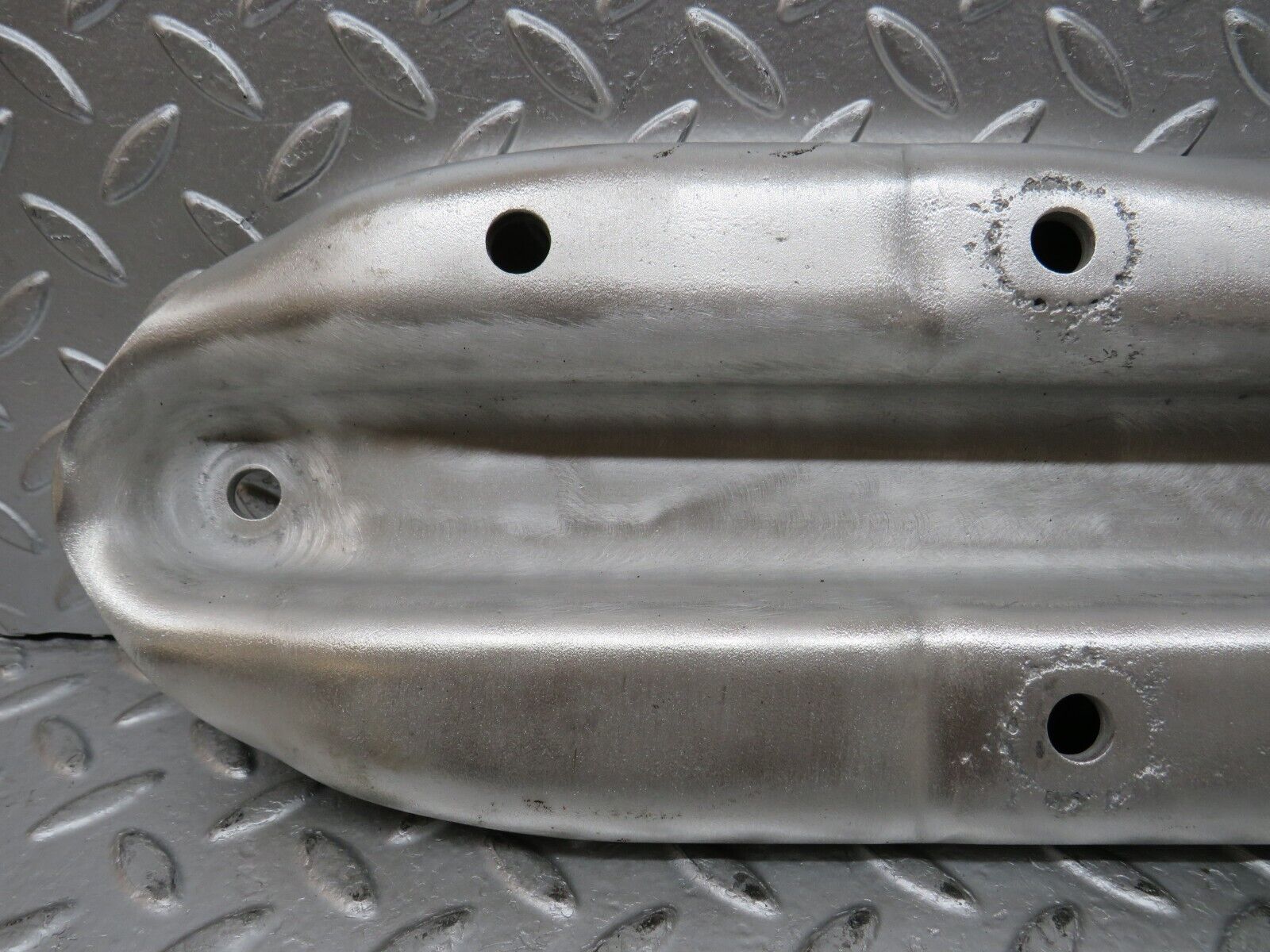 30205 Mercedes-Benz W220 S430 Rear Differential Bracket