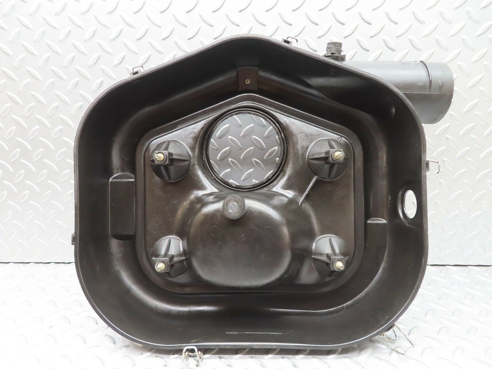 17235 Mercedes-Benz R129 300SL Coupe Air Filter Housing 0160946602