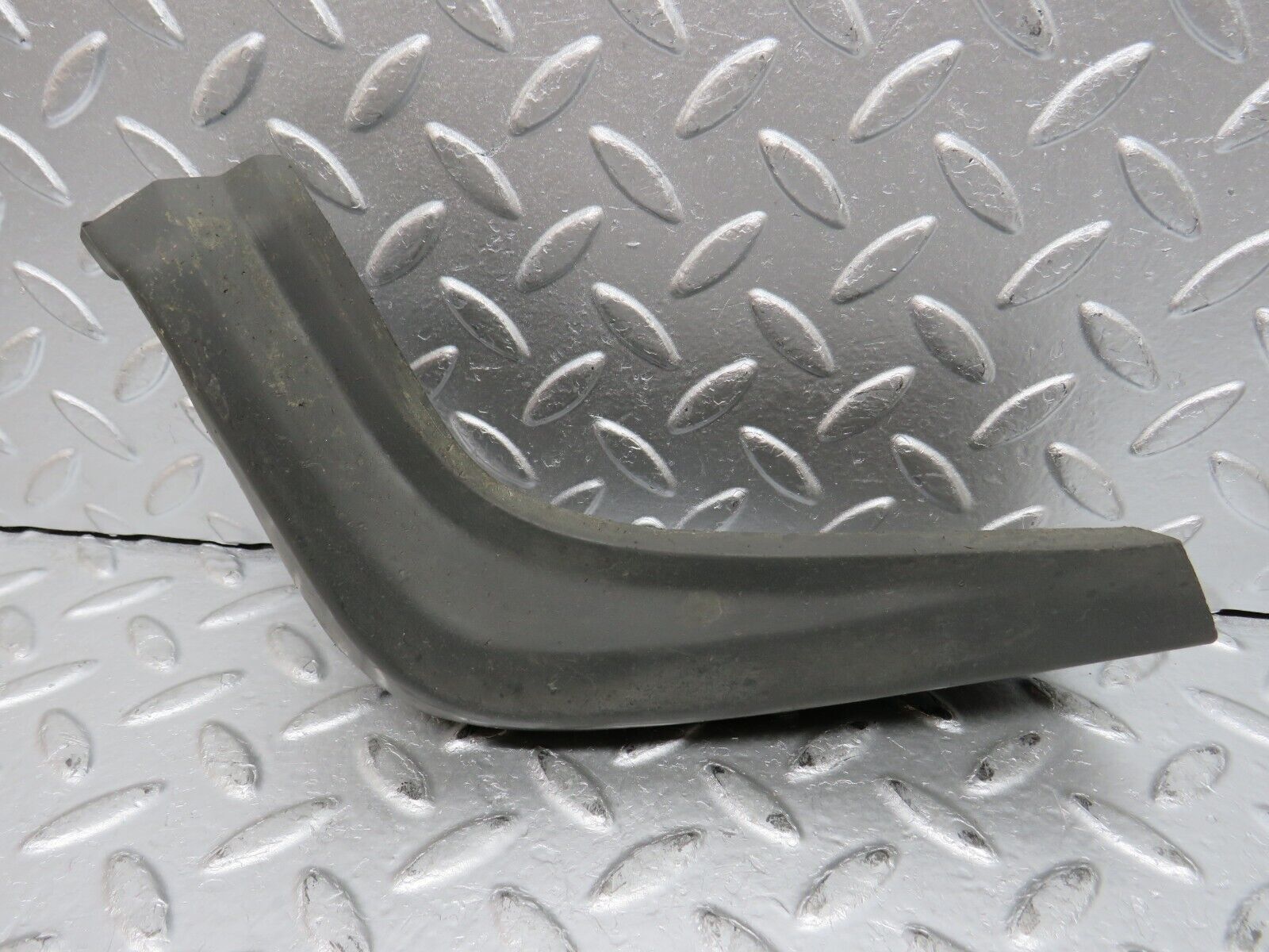 32369 Mercedes-Benz S124 300TE Right Fender Wing Lower Moulding Trim 1248840231