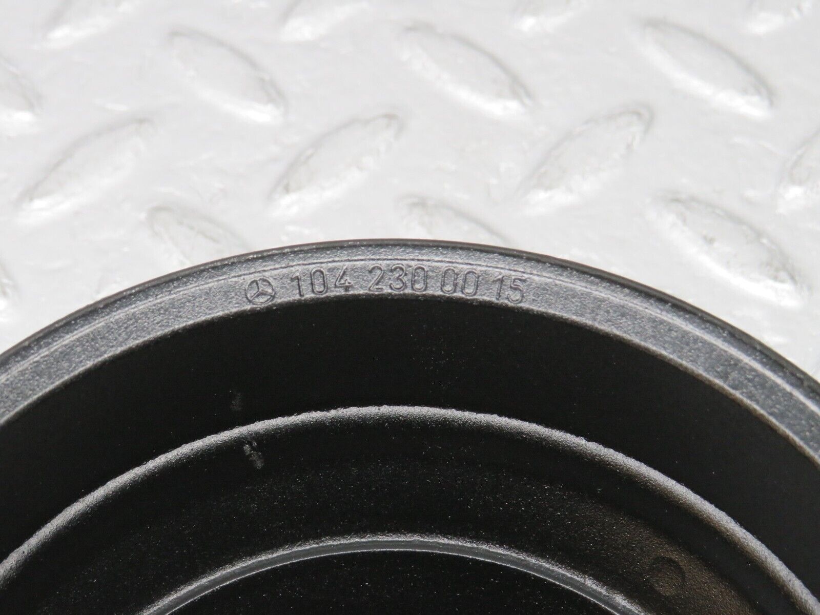 38547 Mercedes-Benz R129 280SL Coupe Water Pump Pulley 1042300015