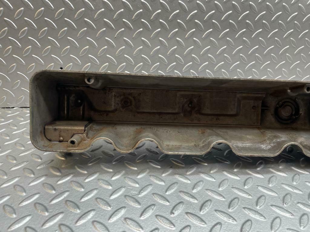 0007 Mercedes-Benz W116 350 SE Cylinder Head Valve Cover Right 1160161905