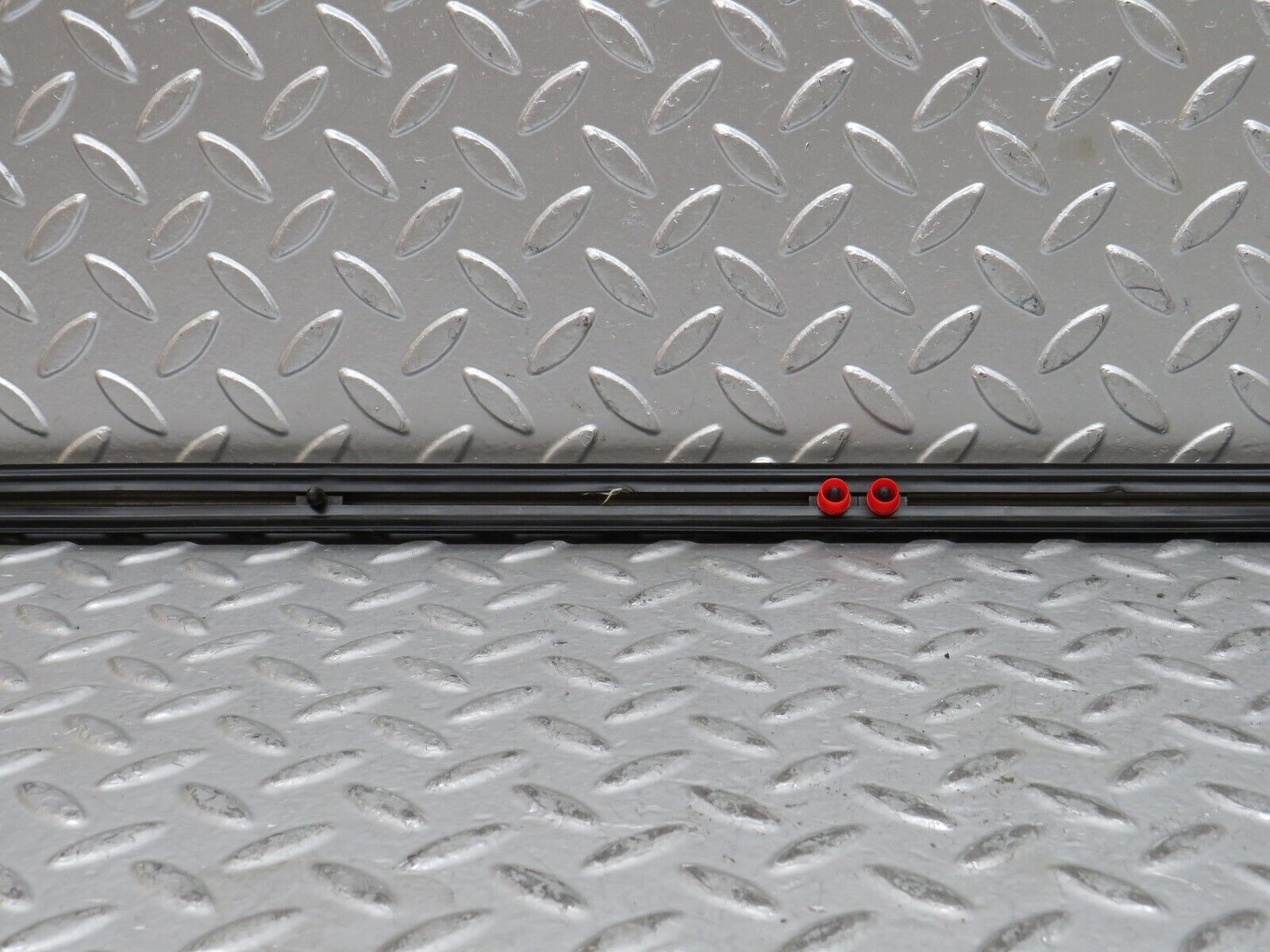 28238 Mercedes-Benz S123 240D Wagon Front Left Door Centre Moulding Trim