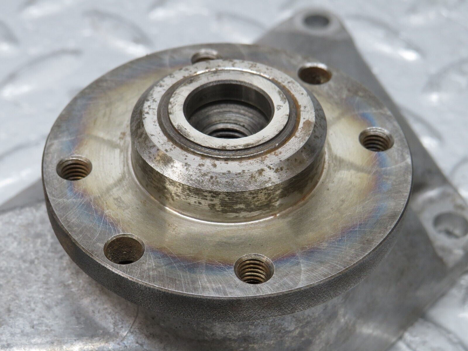 34146 Mercedes-Benz W124 260E Engine Cooling Fan Clutch Bracket 1032050805