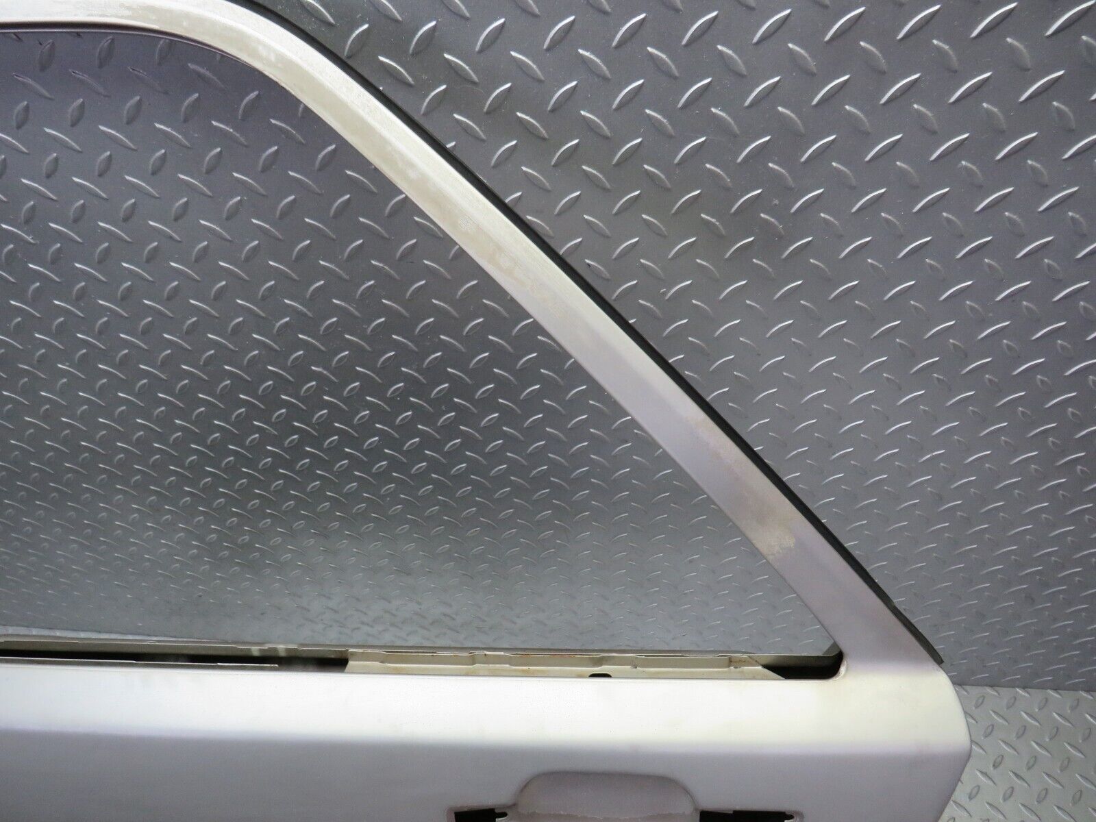 36767 Mercedes-Benz W201 190E 2.0L Rear Left Door