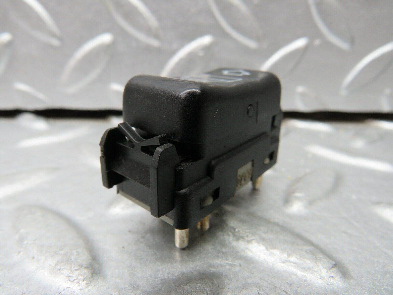 21882 Mercedes-Benz W124 Electric Window Switch Left Side 1248208910