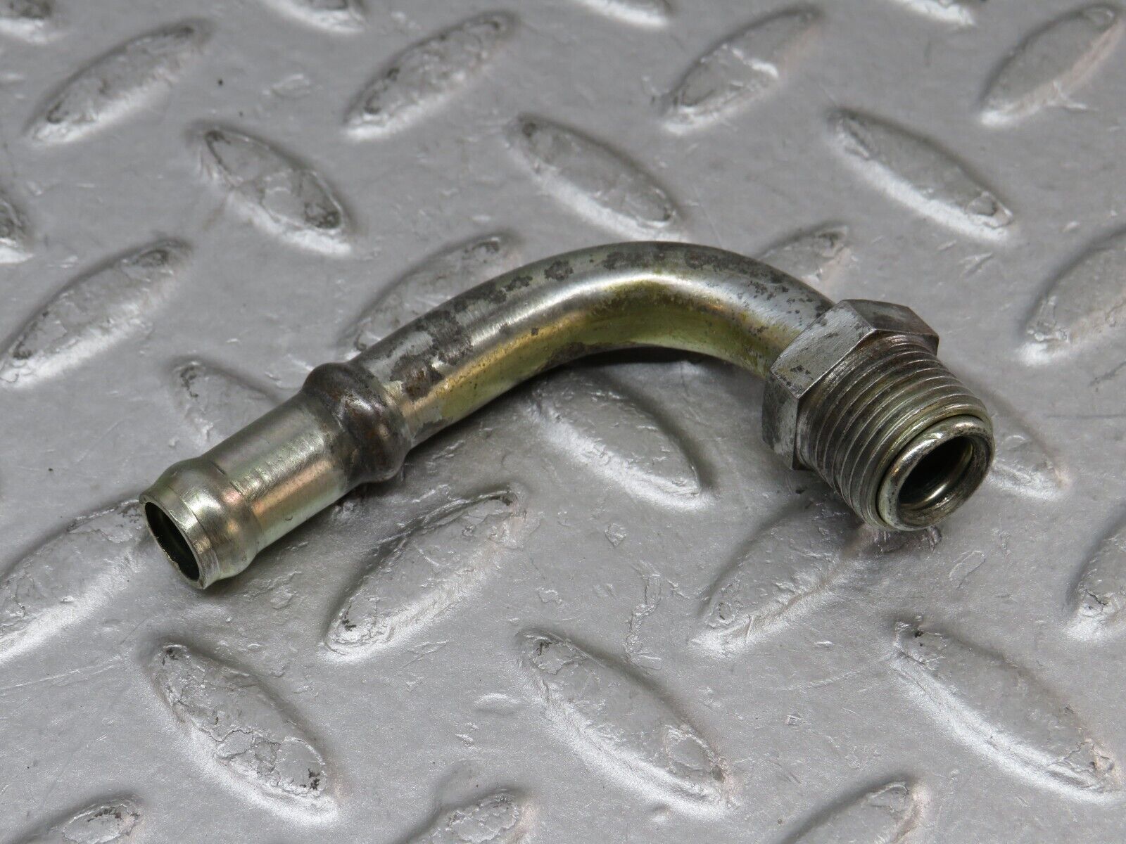 36306 Mercedes-Benz W126 420SE Power Steering Hose Pipe