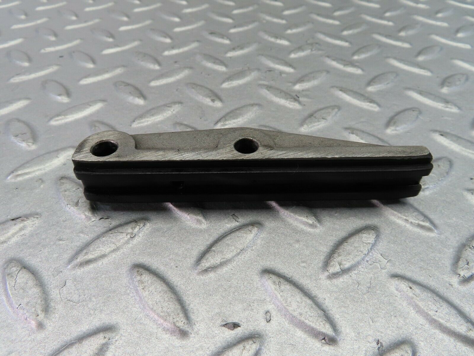 8051 Mercedes-Benz W115 220D Timing Chain Guide Rail 6210500616