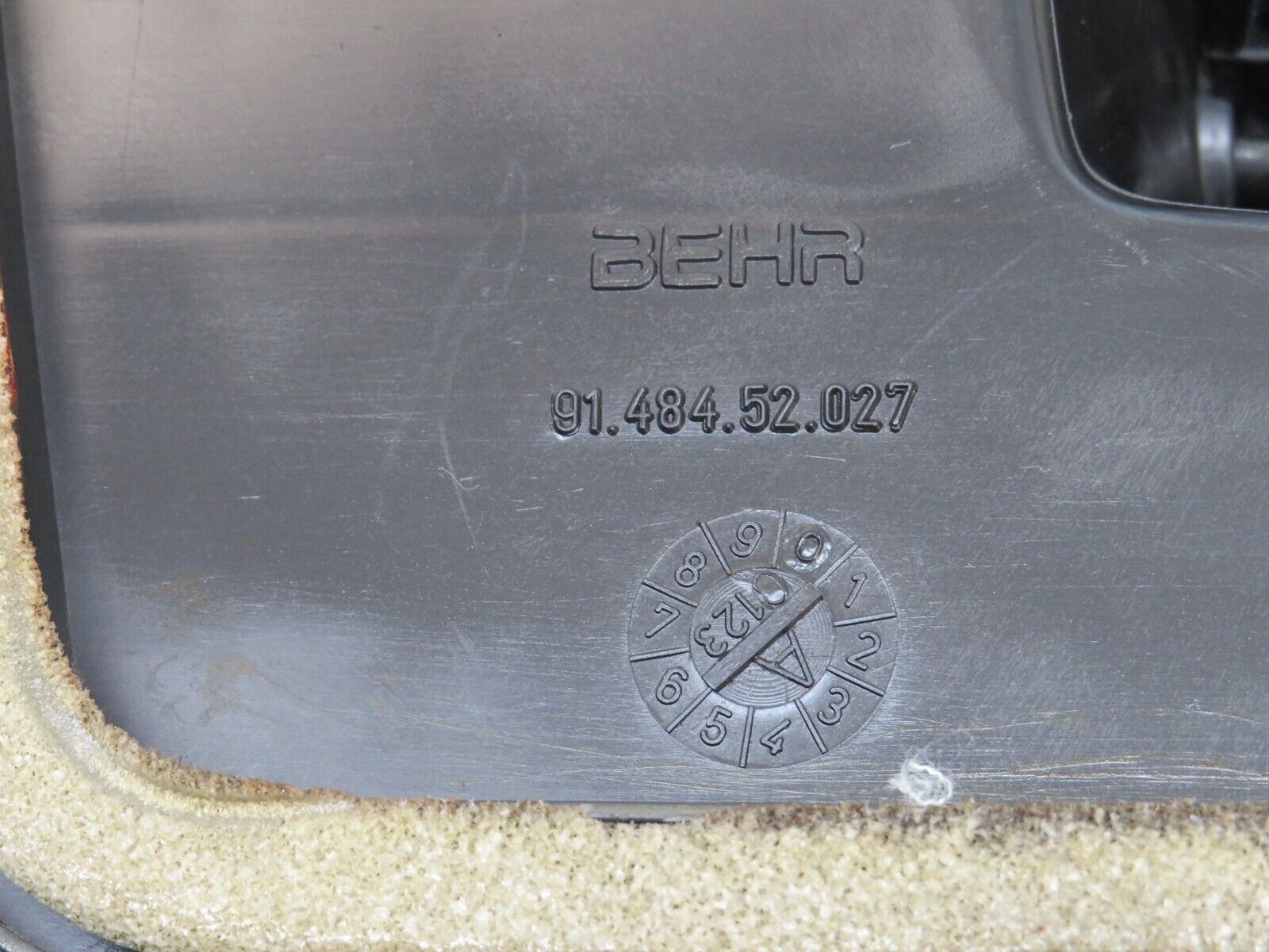 36477 Mercedes-Benz W201 190E 2.0L Heater Blower Housing Behr 91.484.52.017