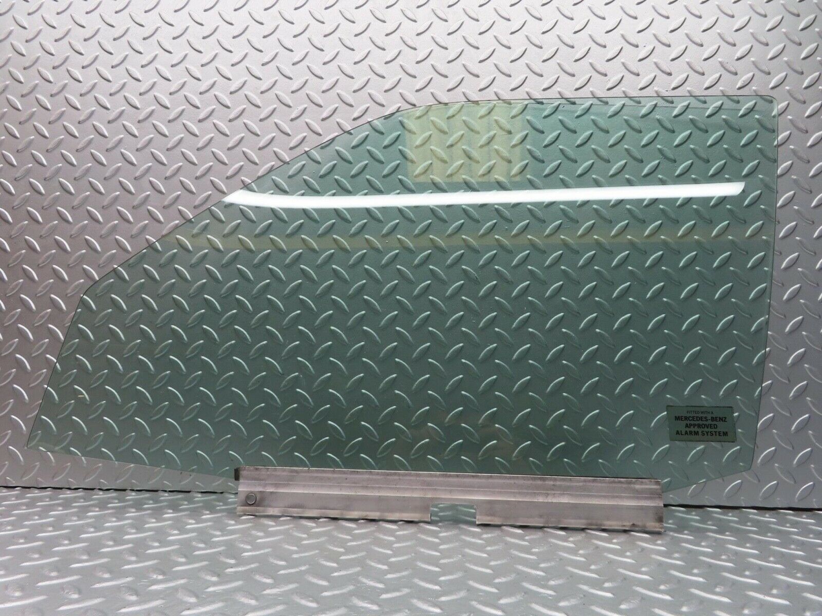 14791 Mercedes-Benz W201 190E Front Left Door Window Glass