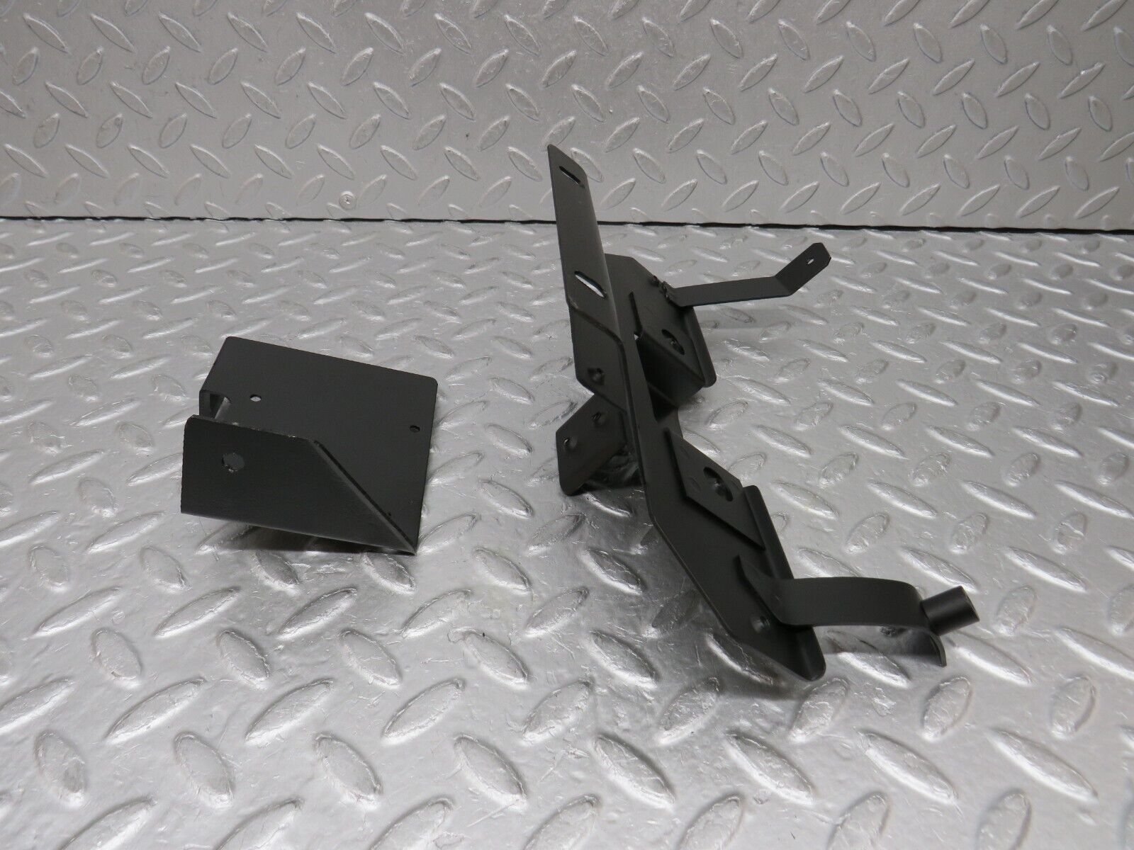 37487 Mercedes-Benz W109 300SEL Relay Holder Bracket