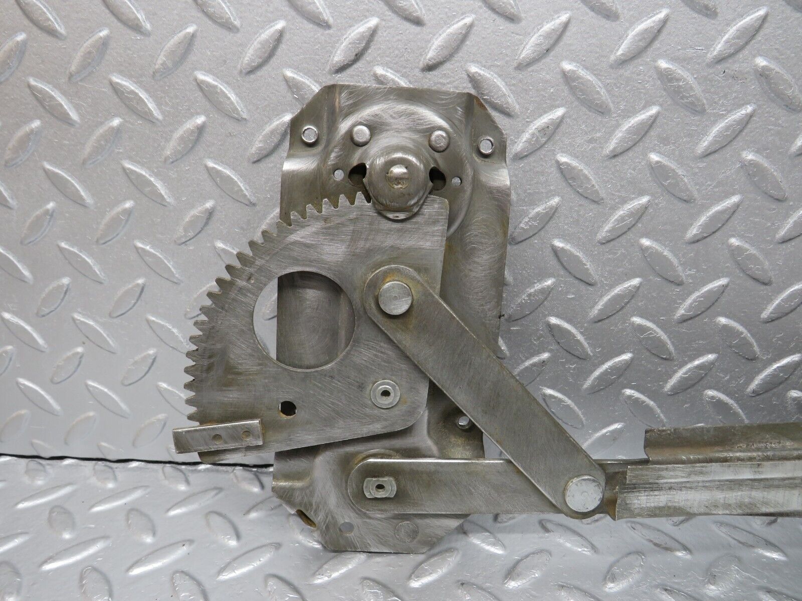 40358 Mercedes-Benz W110 230 Front Left Manual Window Regulator