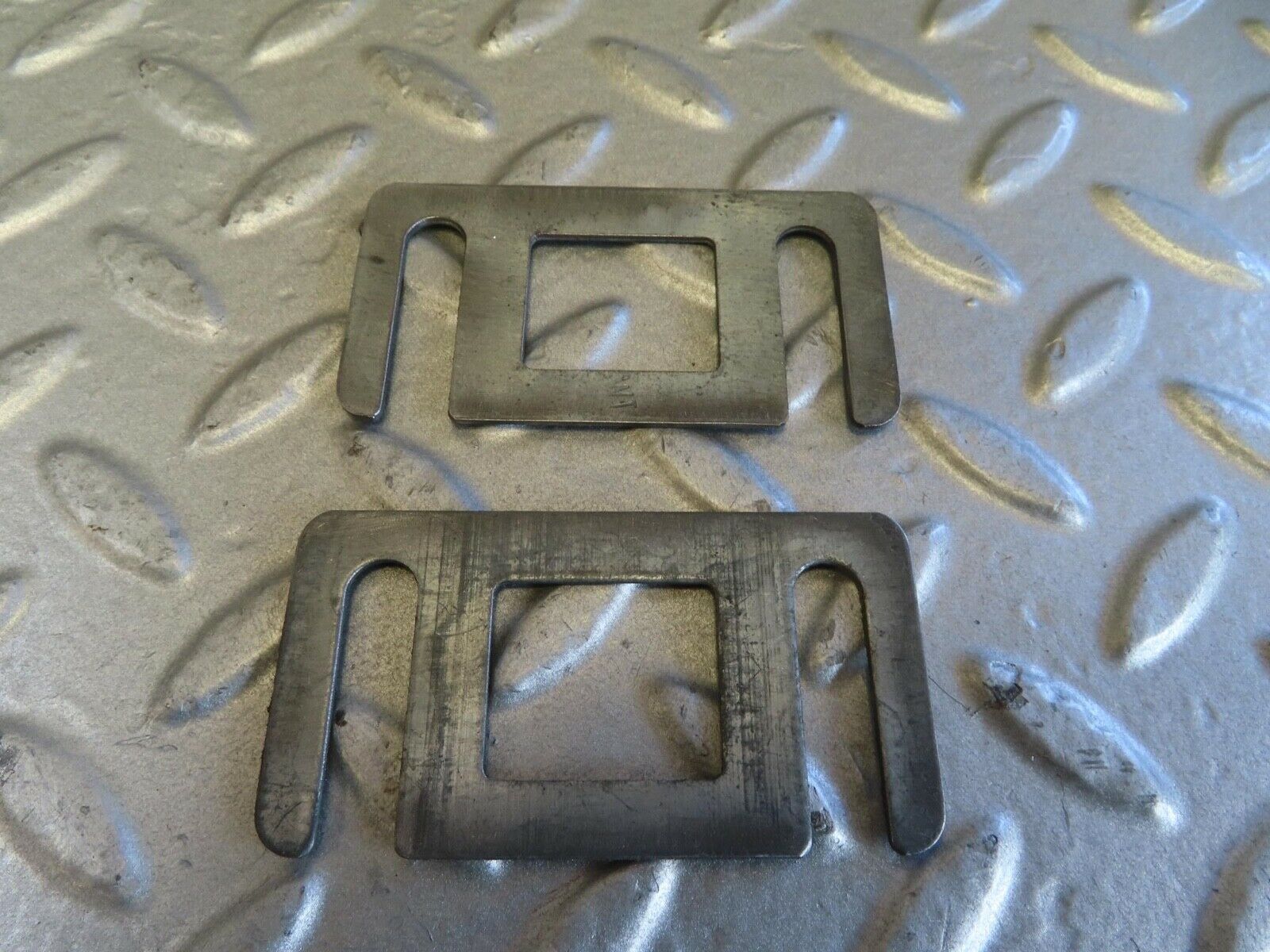 14257 Mercedes-Benz W116 350SE Door Lock Latch Right Side