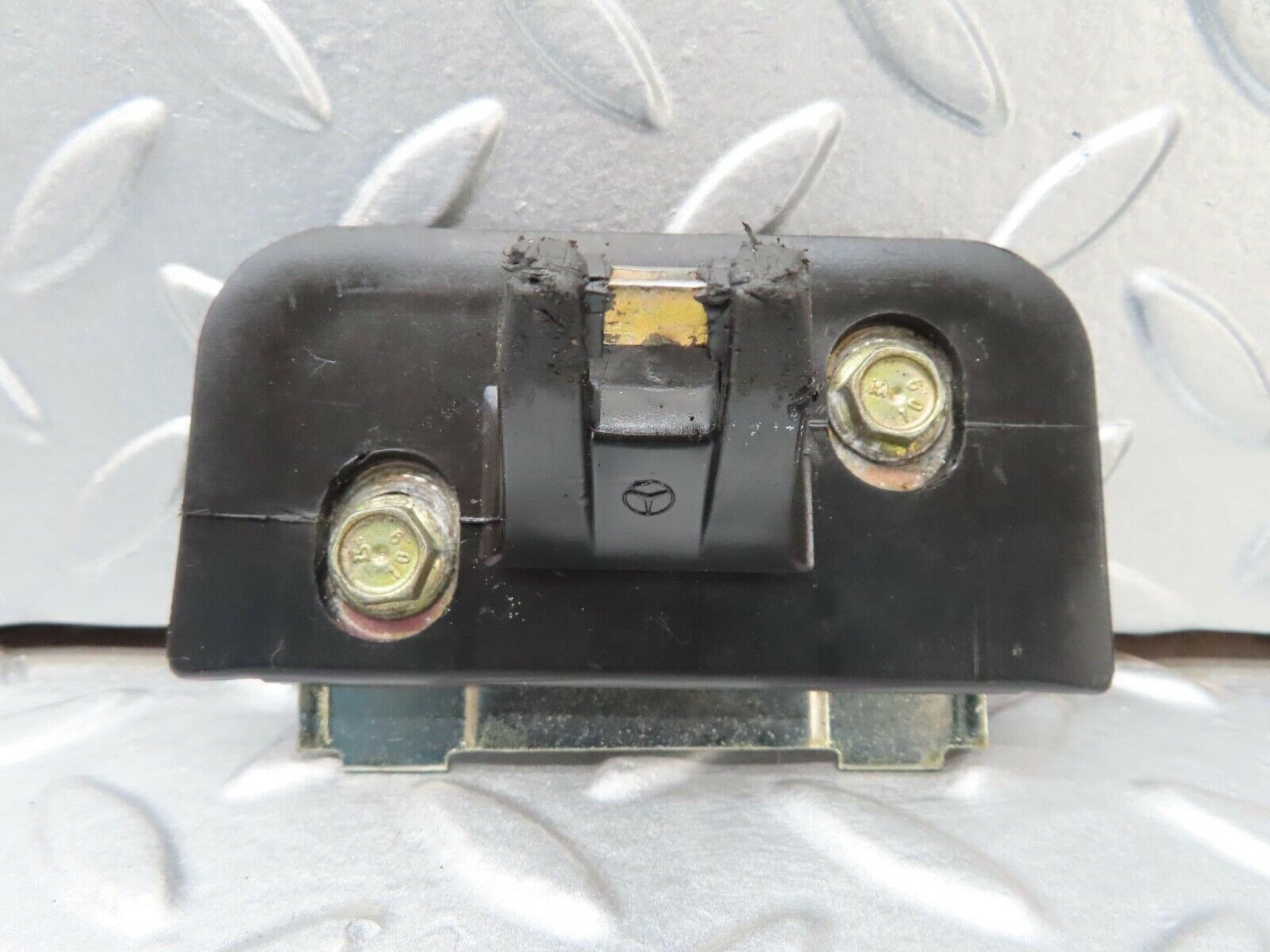 16493 Mercedes-Benz W124 260E Trunk Lock Latch