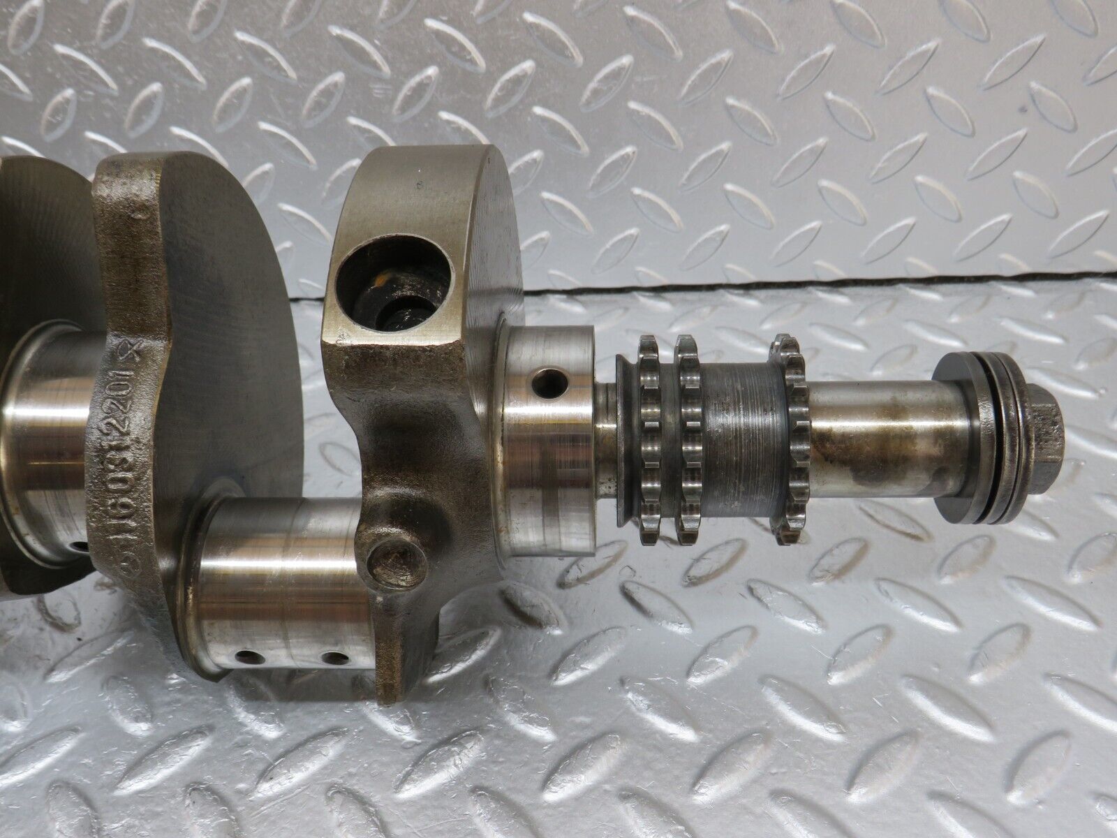 34543 Mercedes-Benz C126 380SEC Coupe Crankshaft 1160312201