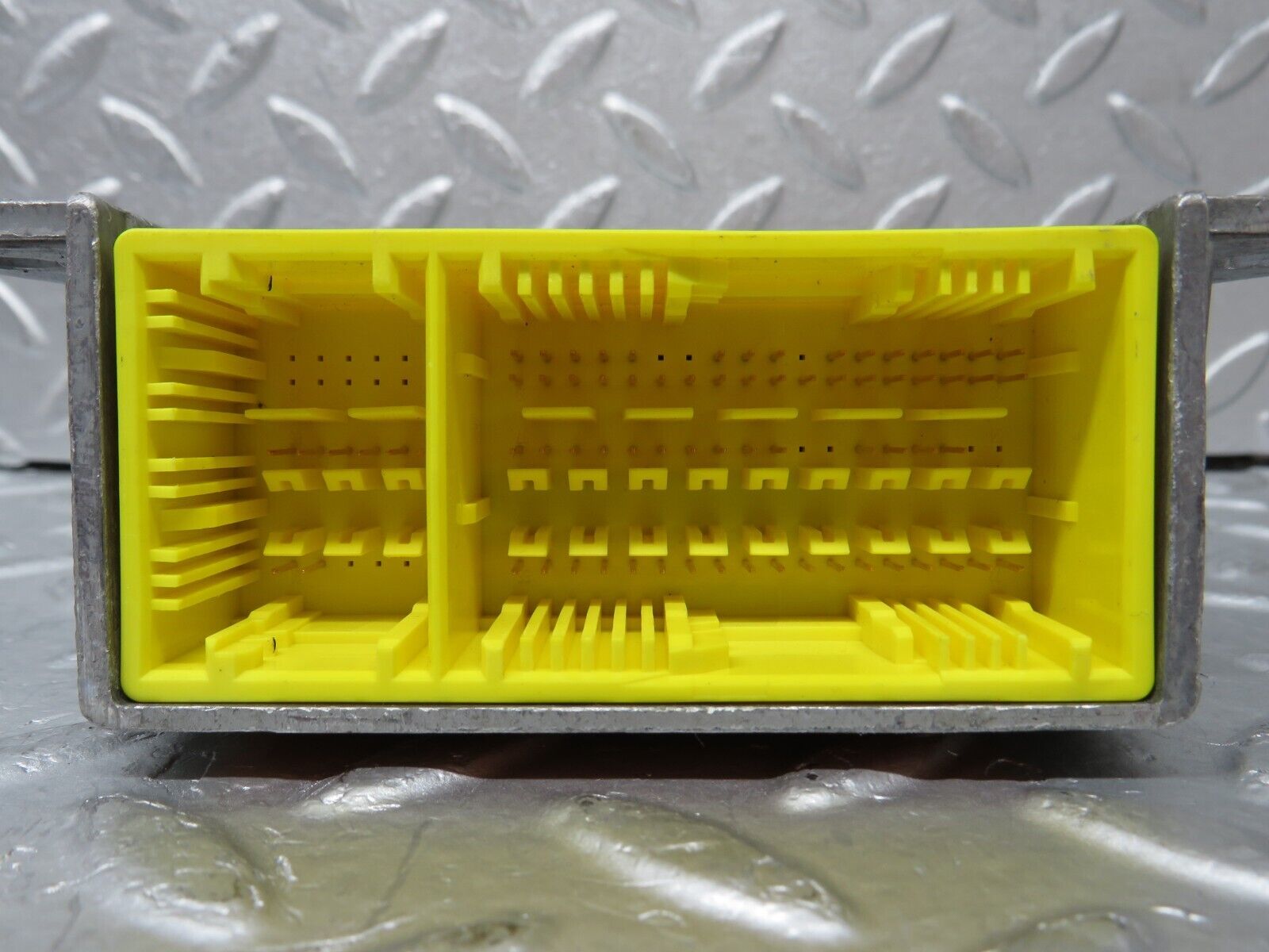 35150 Mercedes-Benz W221 Airbag Crash Sensor 2218707626 0285001896