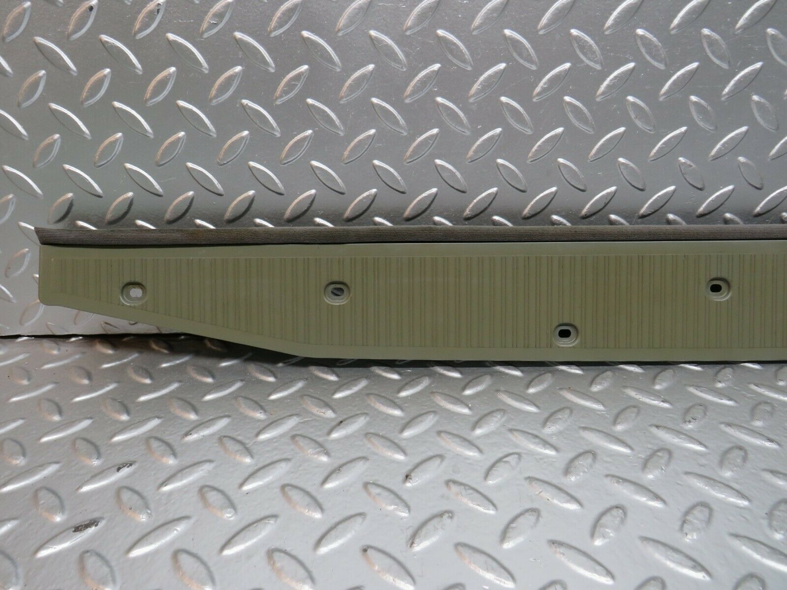 24240 Mercedes-Benz S124 220TE Wagon Tailgate Cover Panel Grey 1247470635