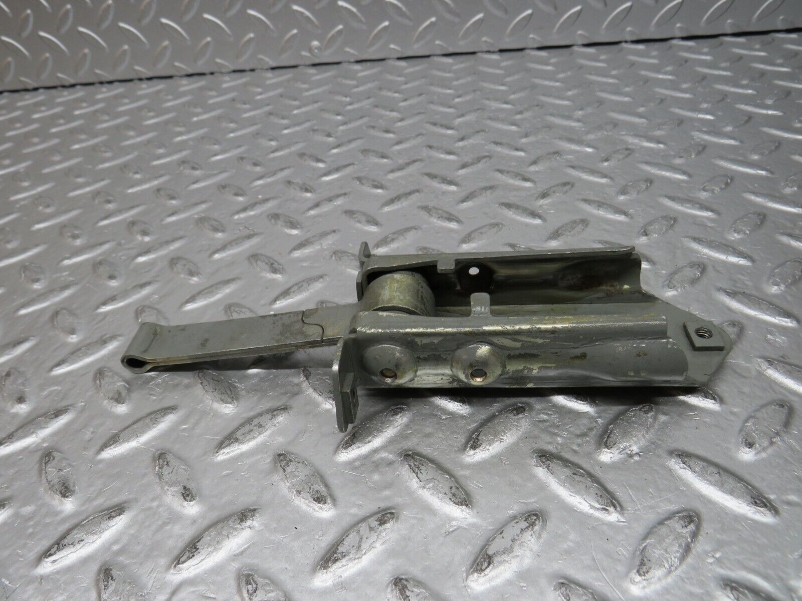 31798 Mercedes-Benz W201 190LE 1.8L Door Safety Check Strap