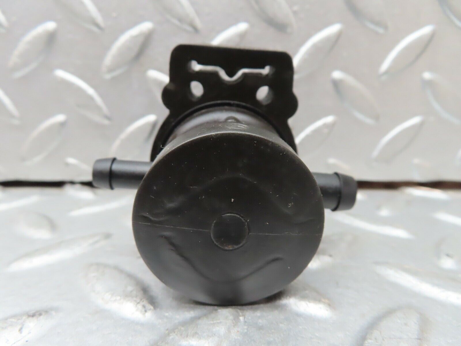 19447 Mercedes-Benz C140 CL420 Coupe Vacuum Valve 0004702093