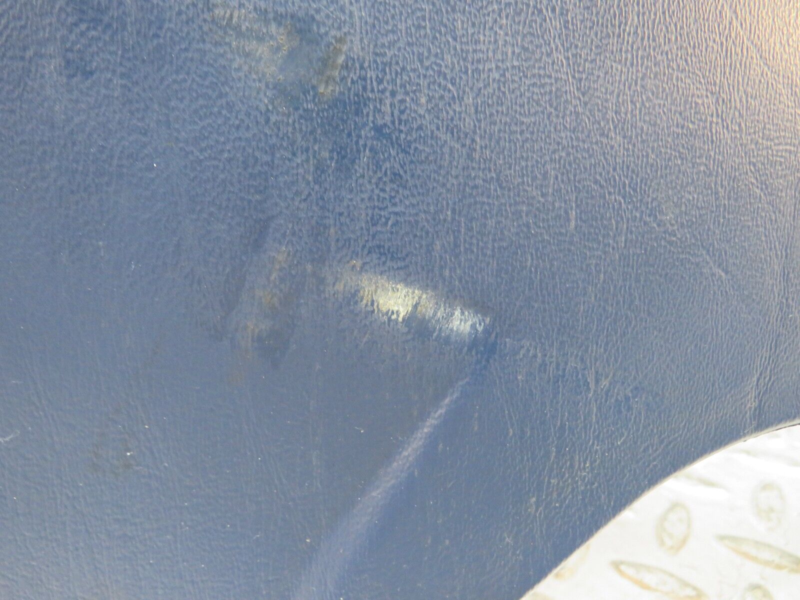 31925 Mercedes-Benz W123 230E Centre Console Blue