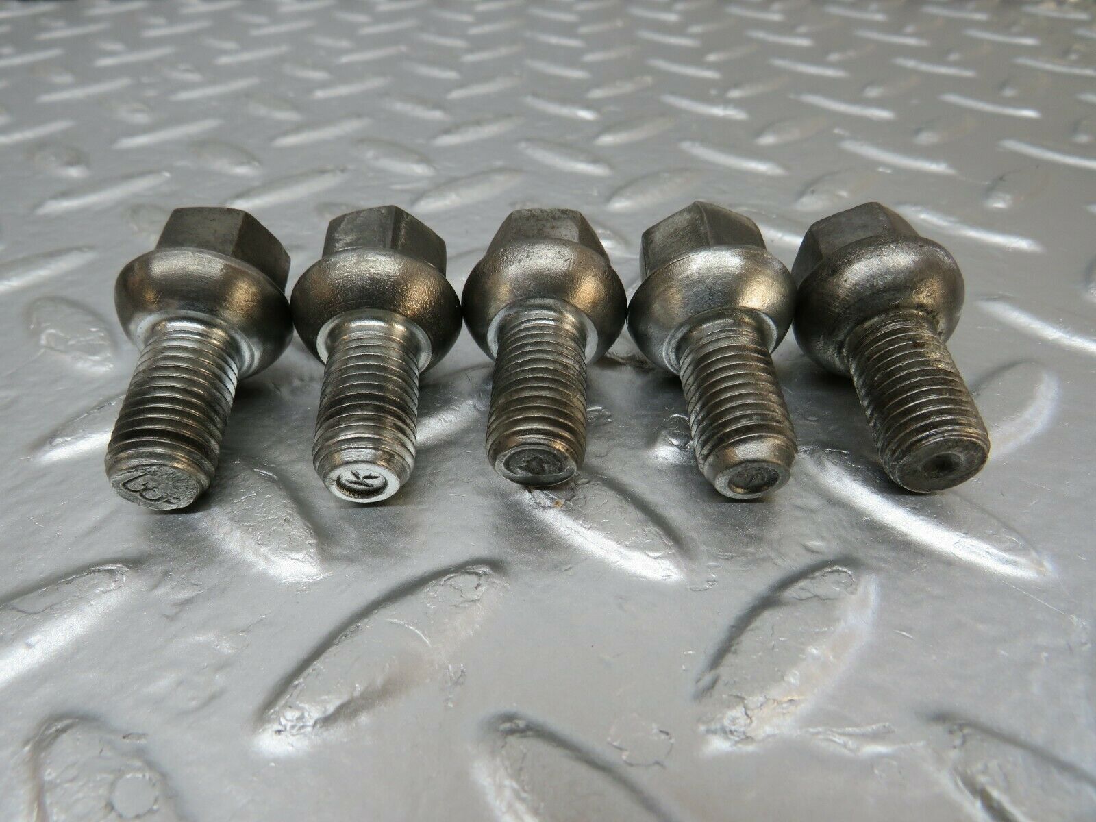 23922 Mercedes-Benz 5x Steel Wheel Lug Bolt M12x1.5