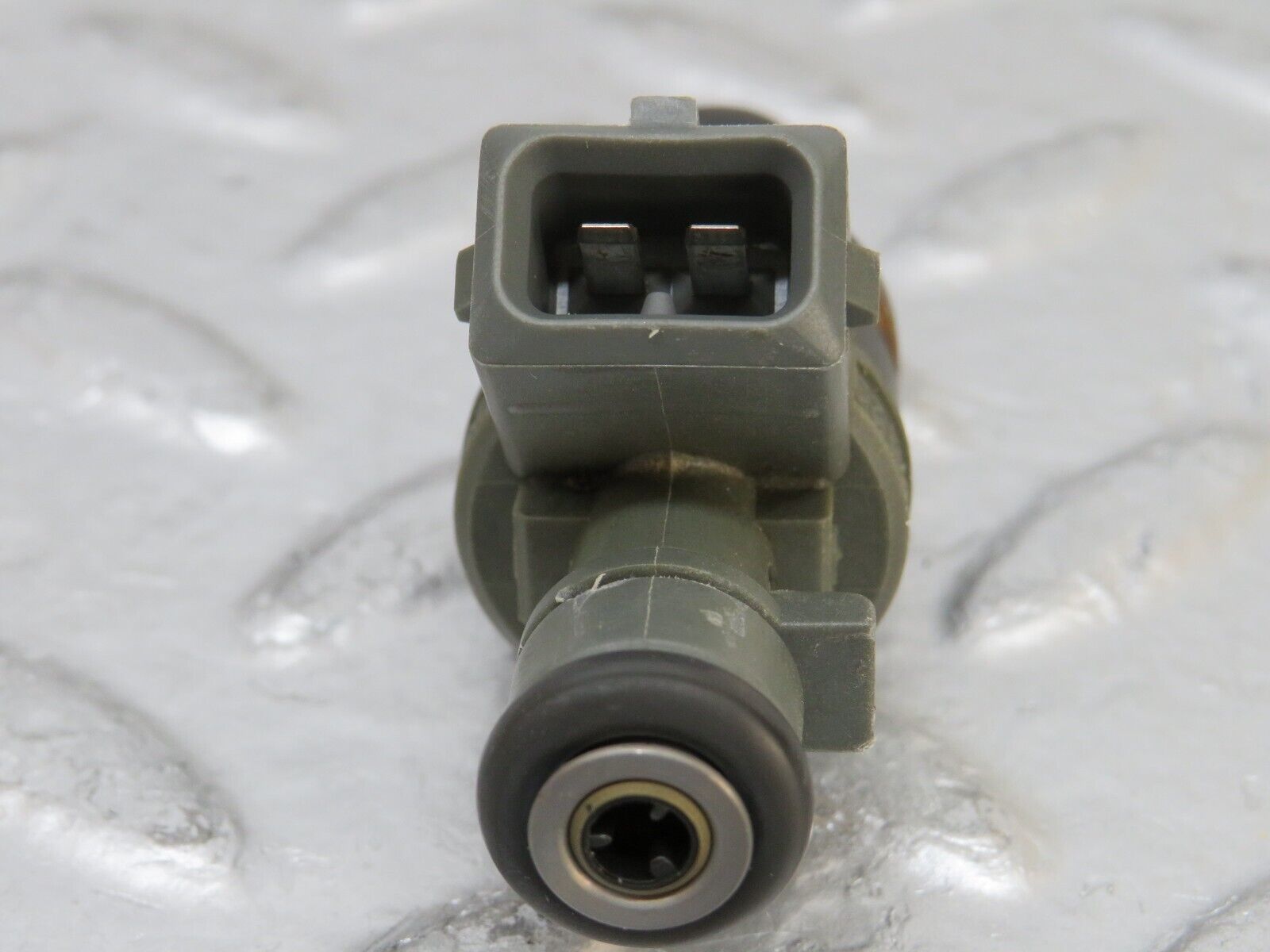 26716 Mercedes-Benz C124 220CE Coupe Fuel Injector Bosch 0000787323 0280155209
