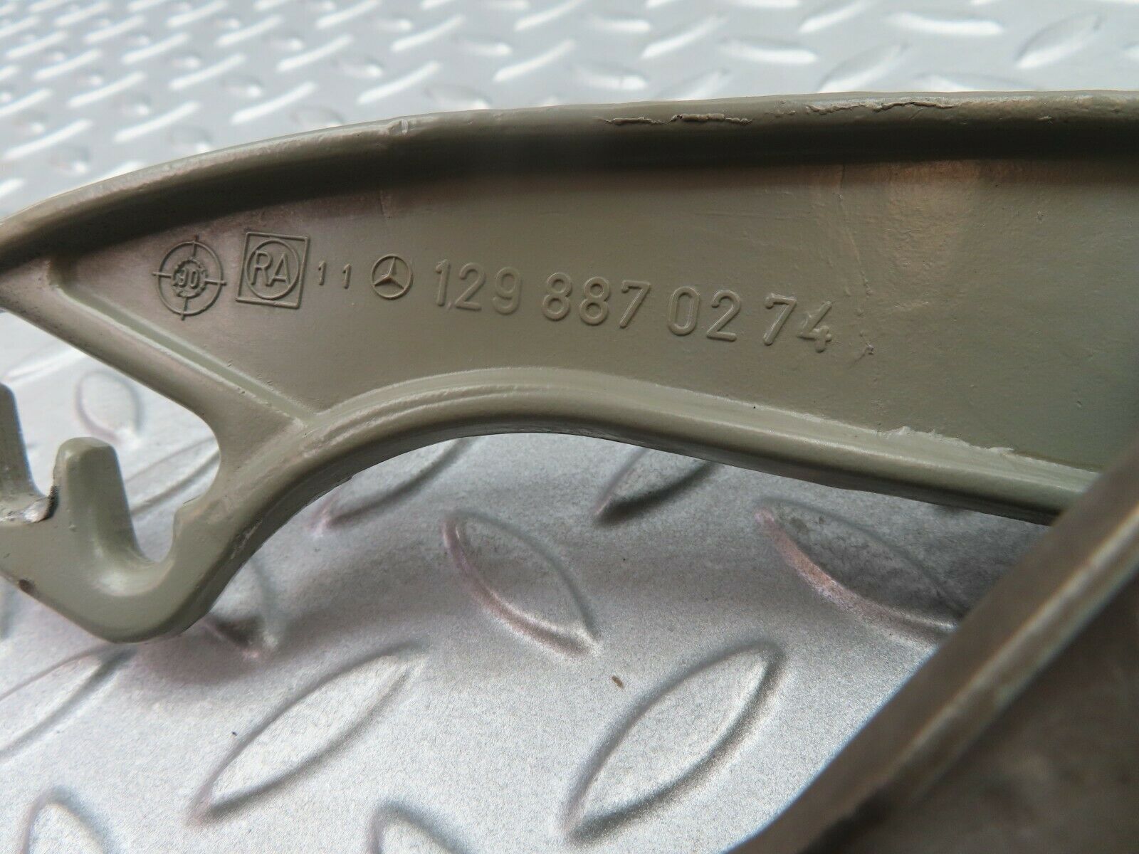 5399 Mercedes-Benz W124 230E Bonnet Hinge Right 1298870274