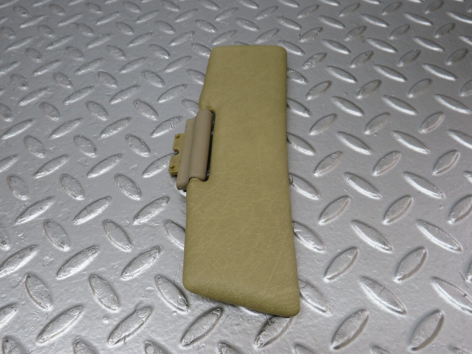 34338 Mercedes-Benz C126 380SEC Coupe Sun Visor Middle