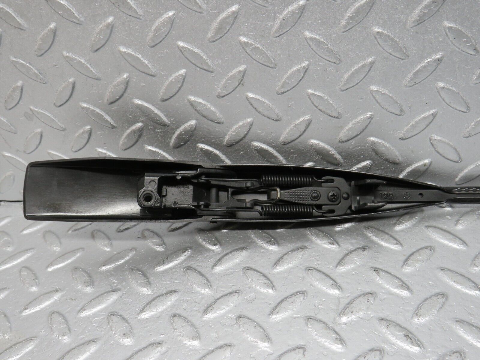 39587 Mercedes-Benz R129 320SL Coupe Windscreen Wiper Arm