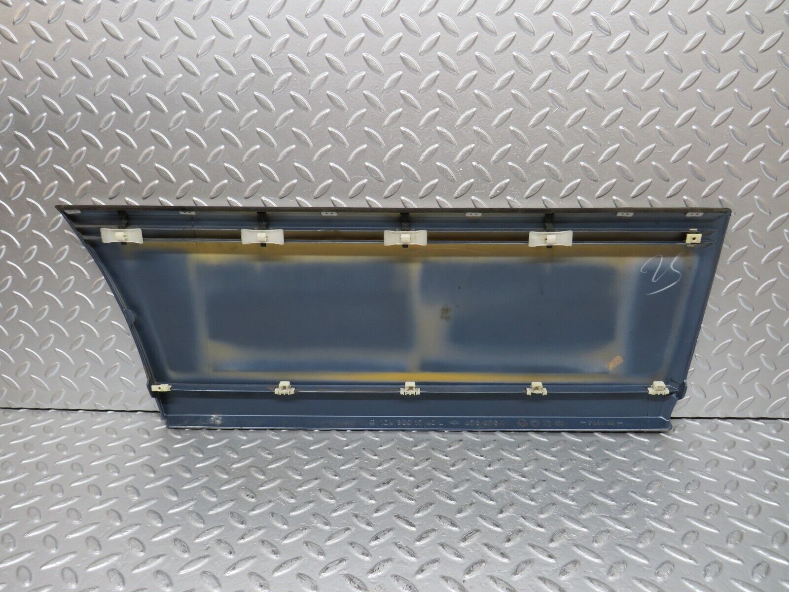 31296 Mercedes-Benz S124 220TE Wagon Rear Left Door Lower Moulding 1246901740