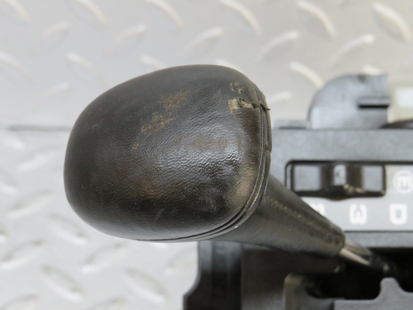 36159 Mercedes-Benz W126 420SE Automatic Gear Selector 1262670337 1262670280