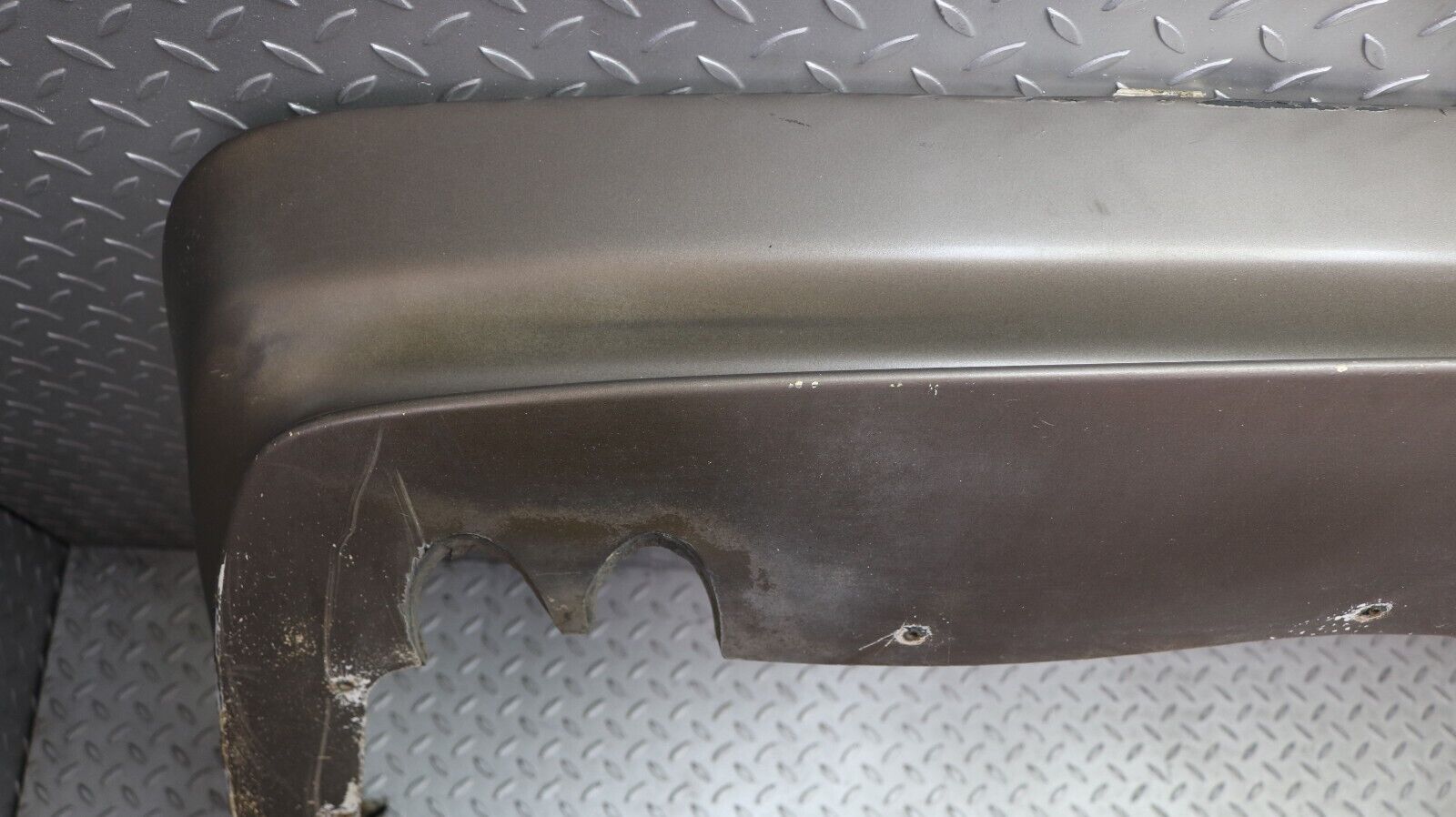 37255 Mercedes-Benz C126 420SEC Coupe Rear Bumper