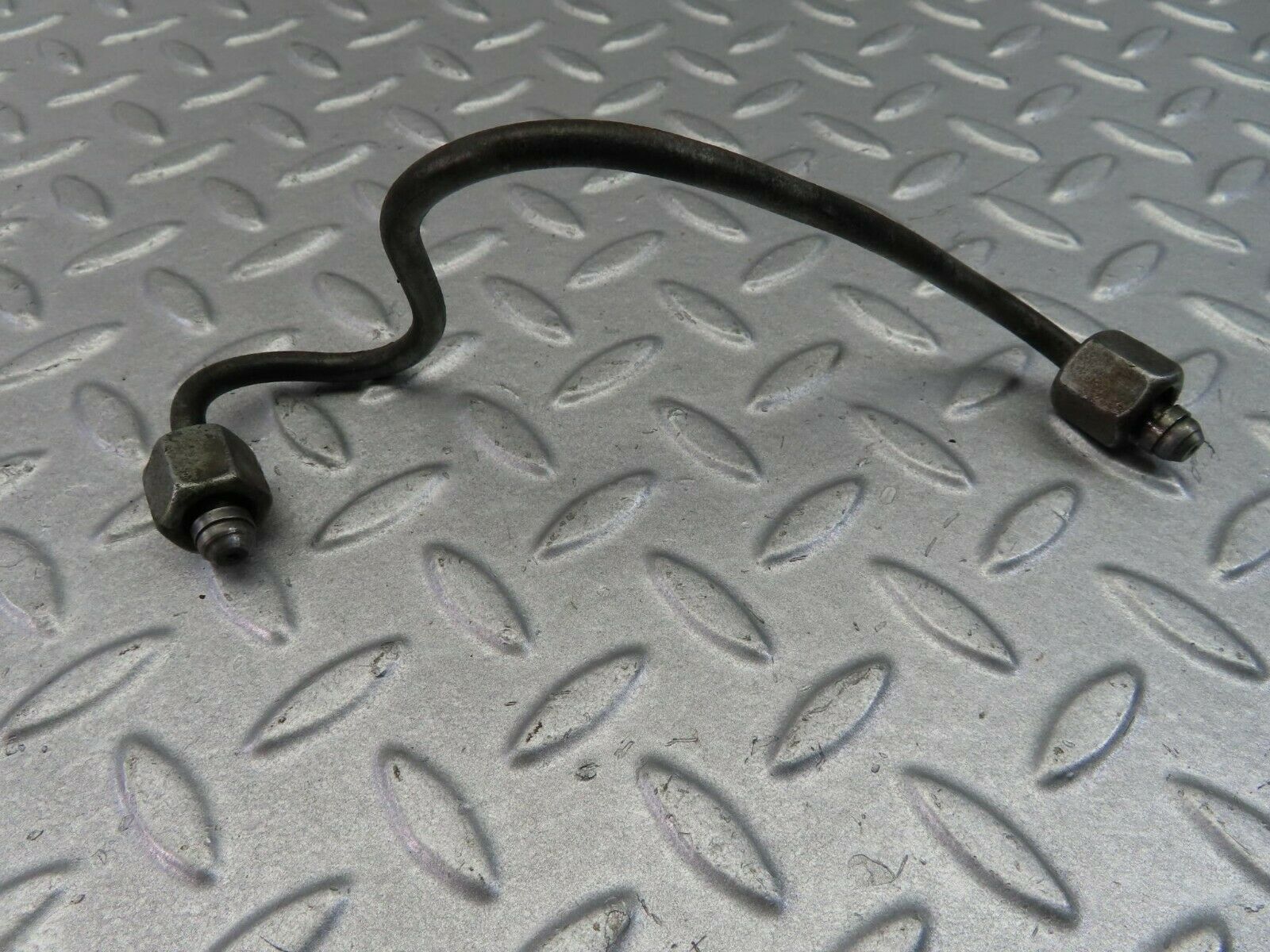 7977 Mercedes-Benz W115 220D Fuel Line Hose Set With Bracket