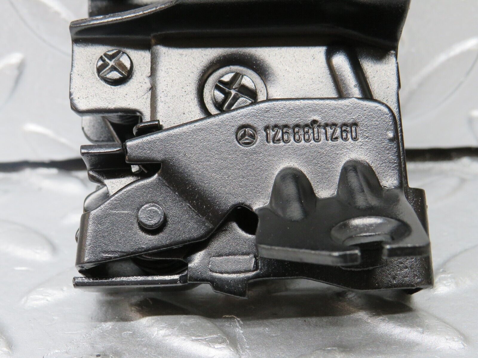 36112 Mercedes-Benz W126 420SE Bonnet Lock Catch Right Side 1268801260