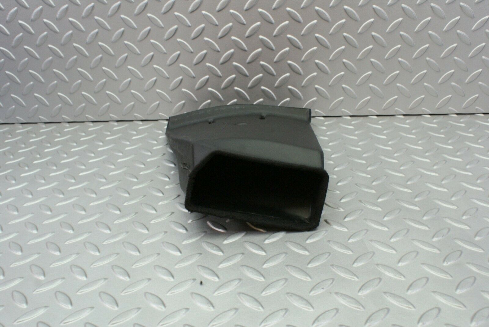 3048 Mercedes-Benz C123 280CE Coupe Heating Air Duct Left Side 1238310446