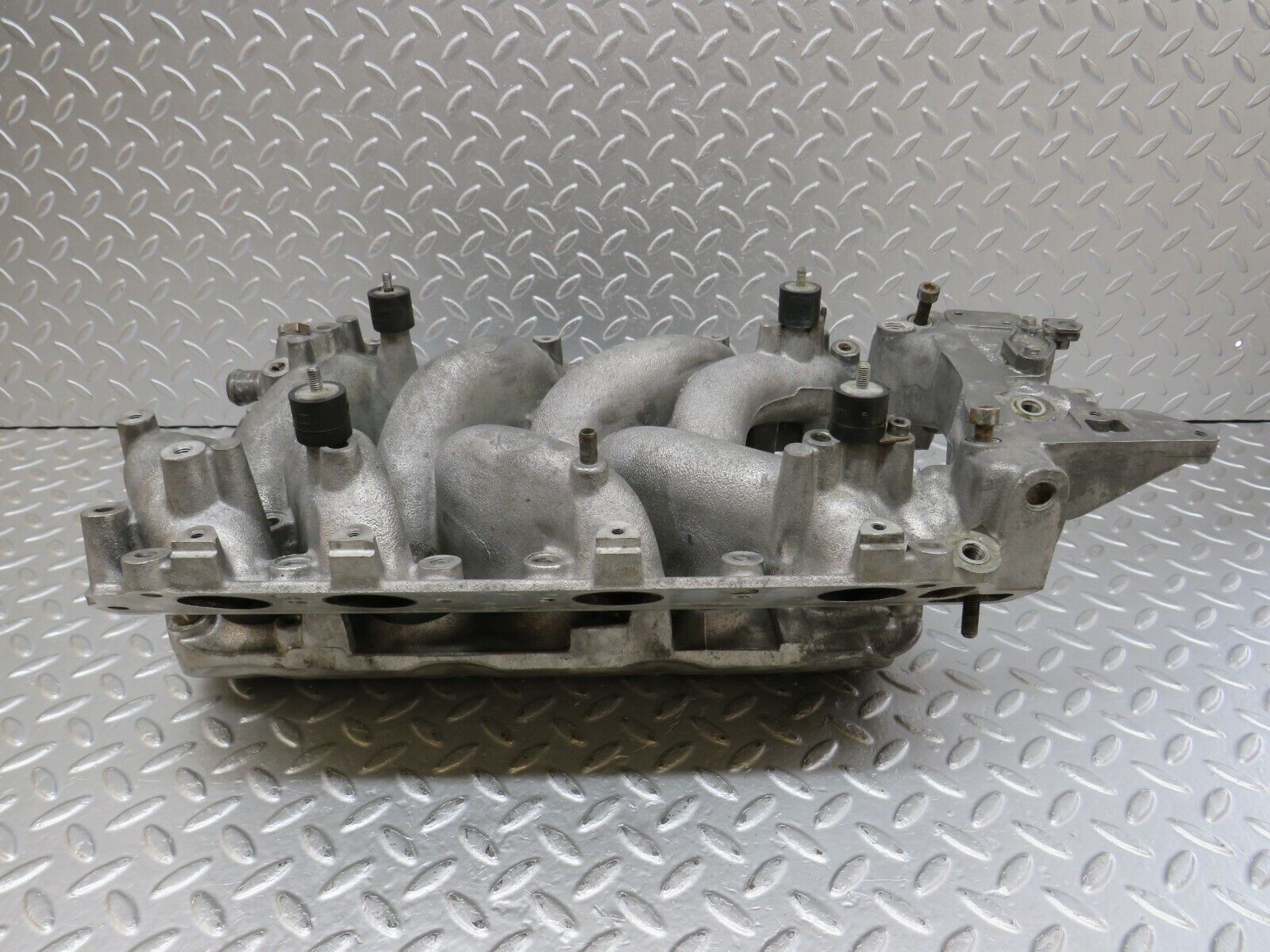 34528 Mercedes-Benz C126 380SEC Coupe Intake Manifold 1161415701