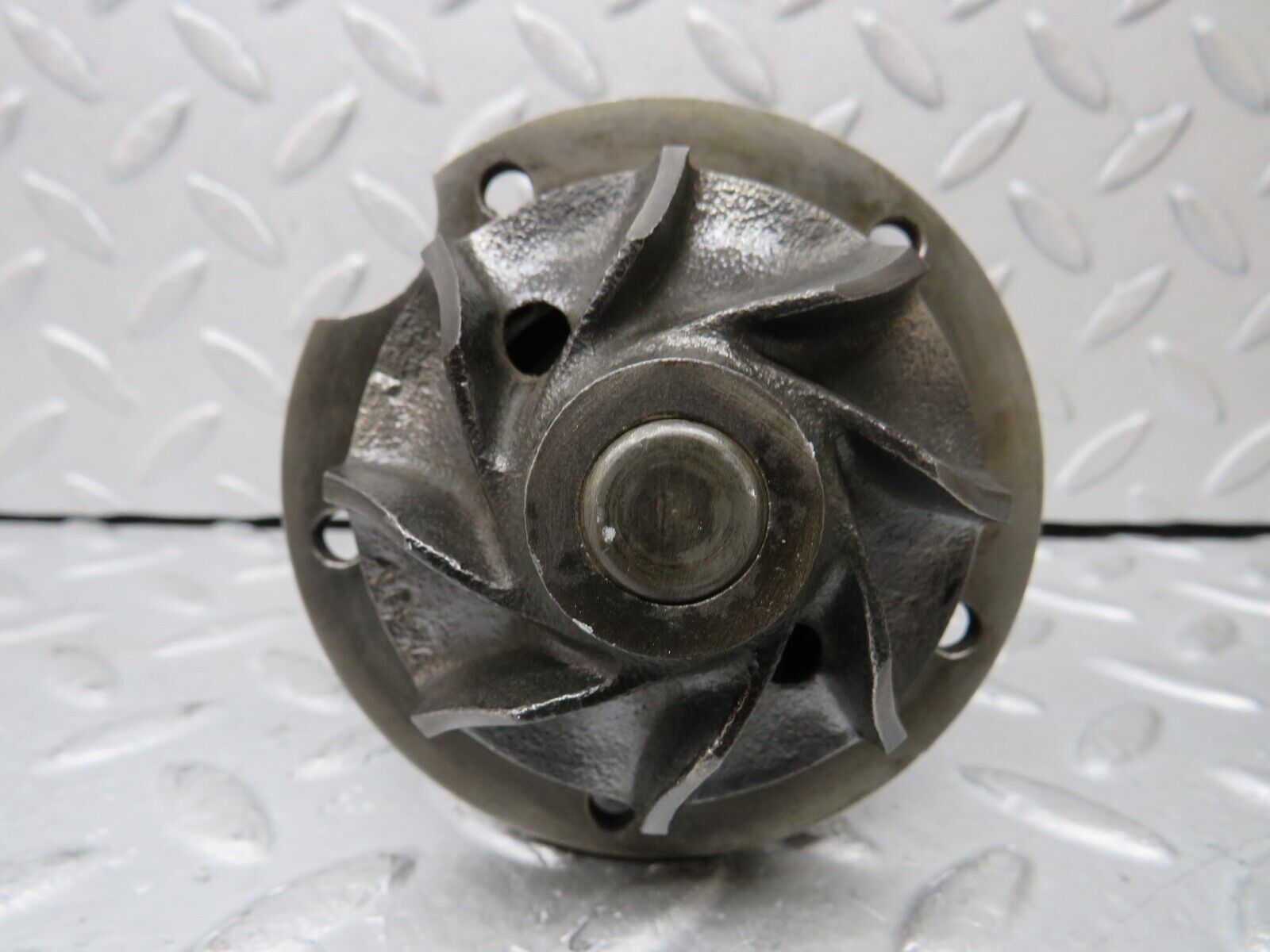 37697 Mercedes-Benz W108 280S Water Pump