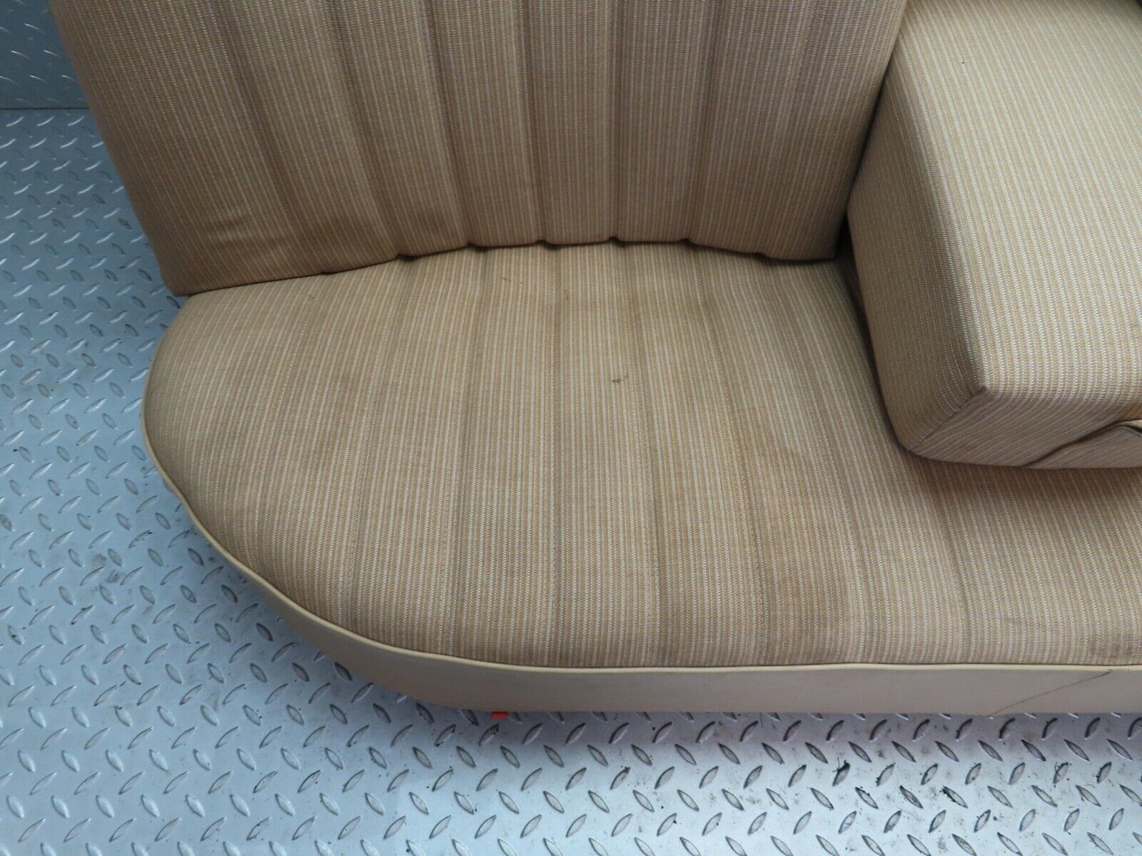7009 Mercedes-Benz W123 230E Rear Seat 1239202716