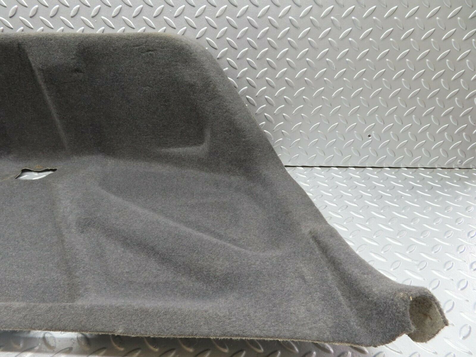 16317 Mercedes-Benz W124 260E Boot Lid Inner Cover