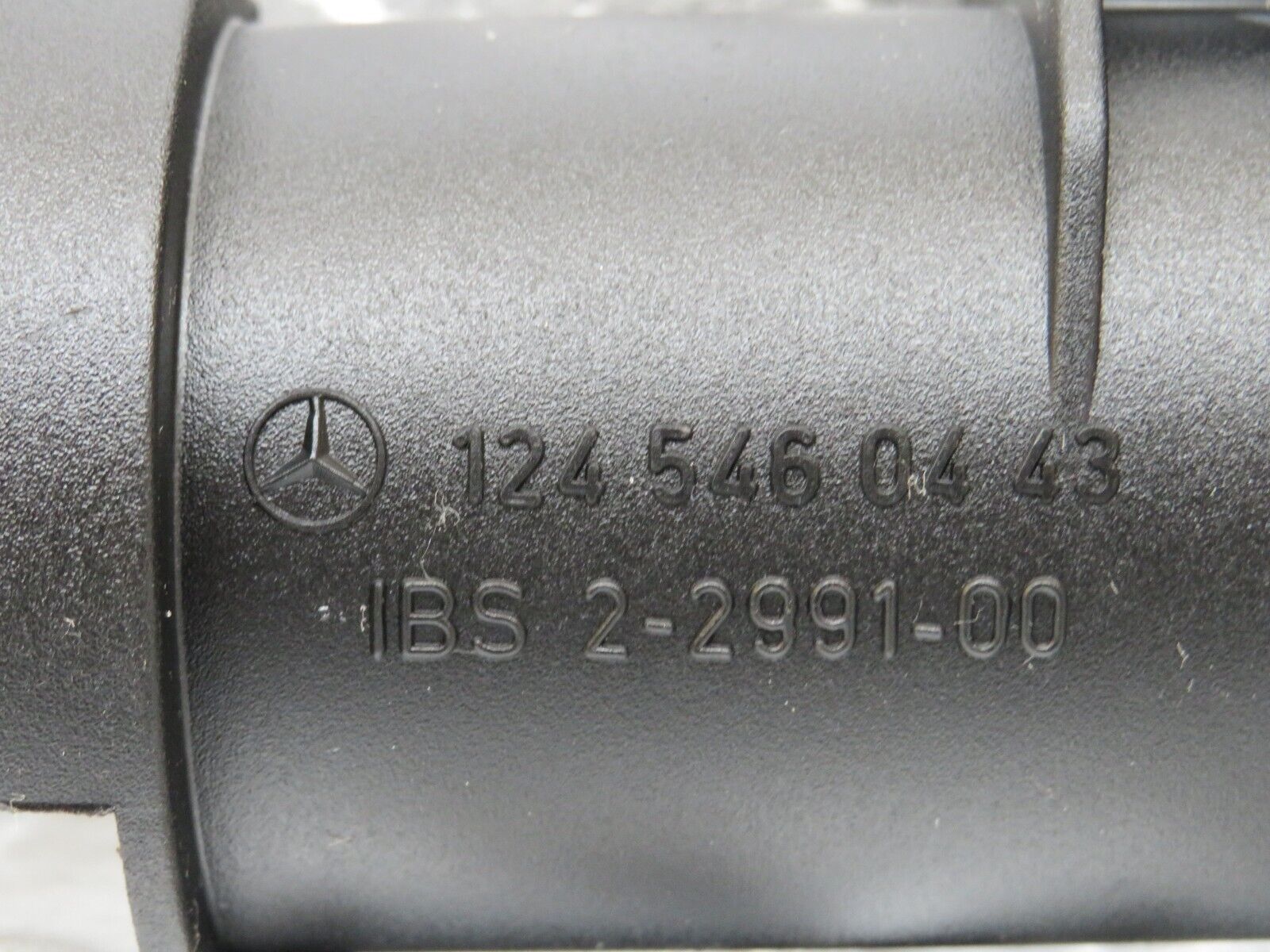 25674 Mercedes-Benz W124 280E Steering Column Cable Bracket 1245460443