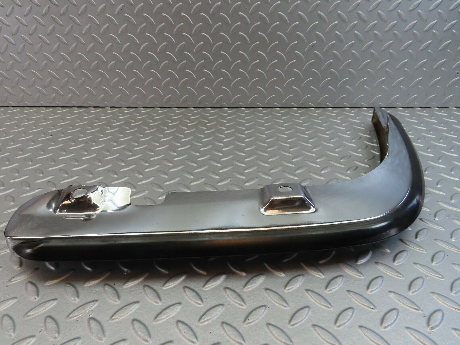 7326 Mercedes-Benz W116 450SE Front Right Upper Bumper Chrome