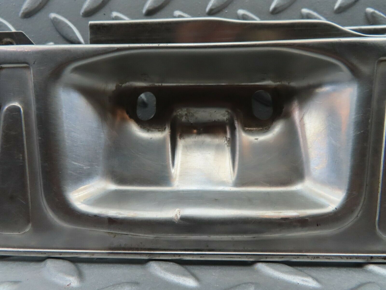 6625 Mercedes-Benz S124 E220 Wagon Trunk Edge Chrome Moulding 1246980089