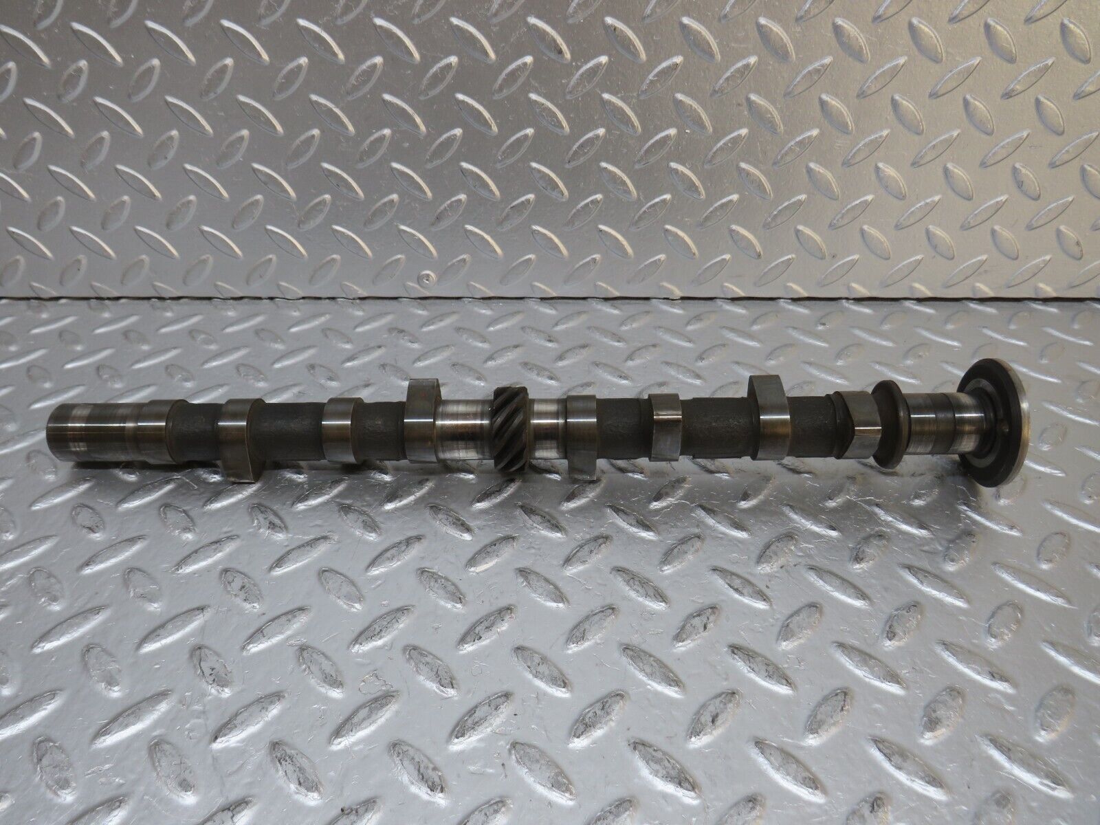 0327 Mercedes-Benz W120 180D Ponton Camshaft OM636