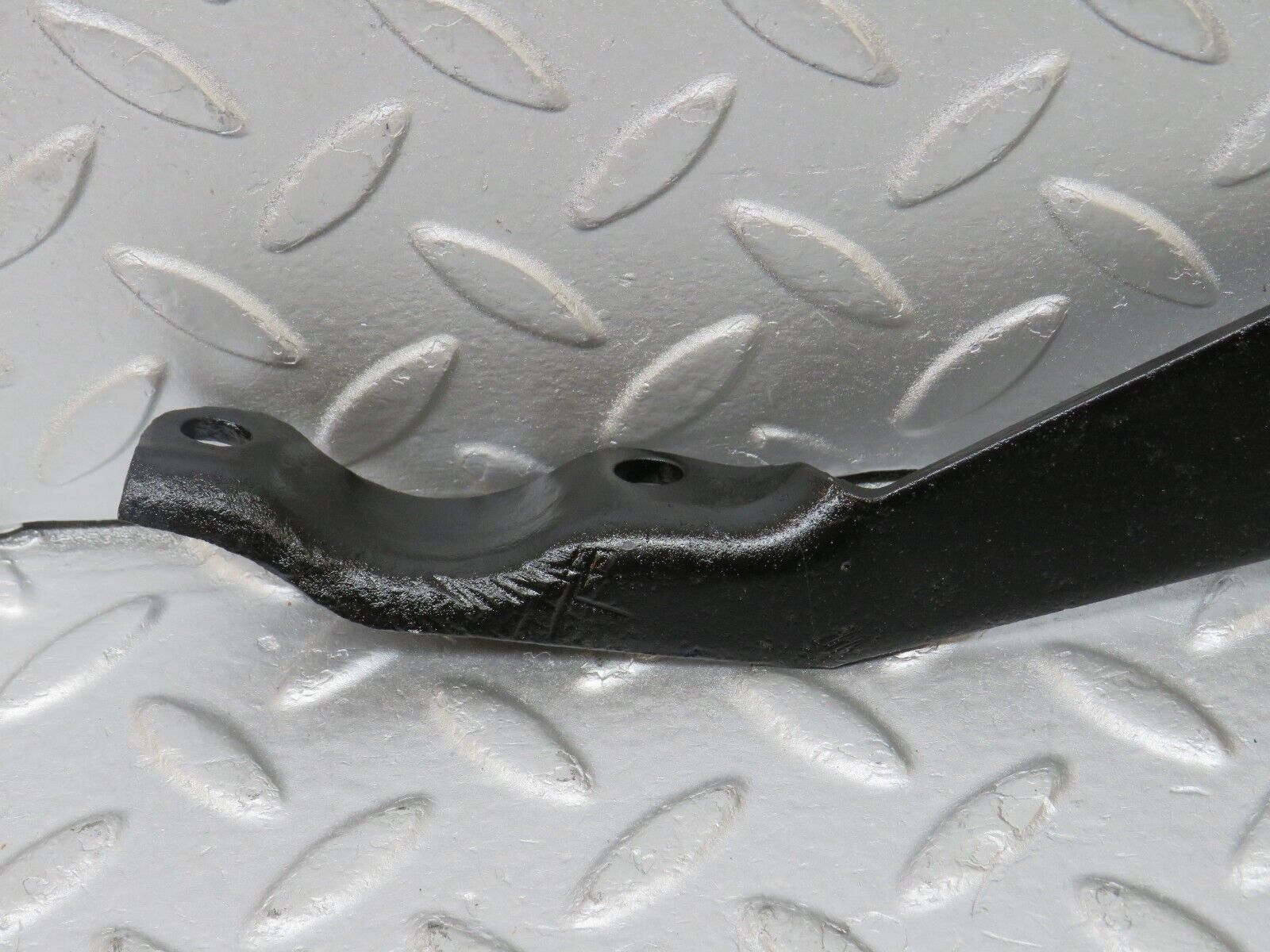 36136 Mercedes-Benz W126 420SE Exhaust Bracket