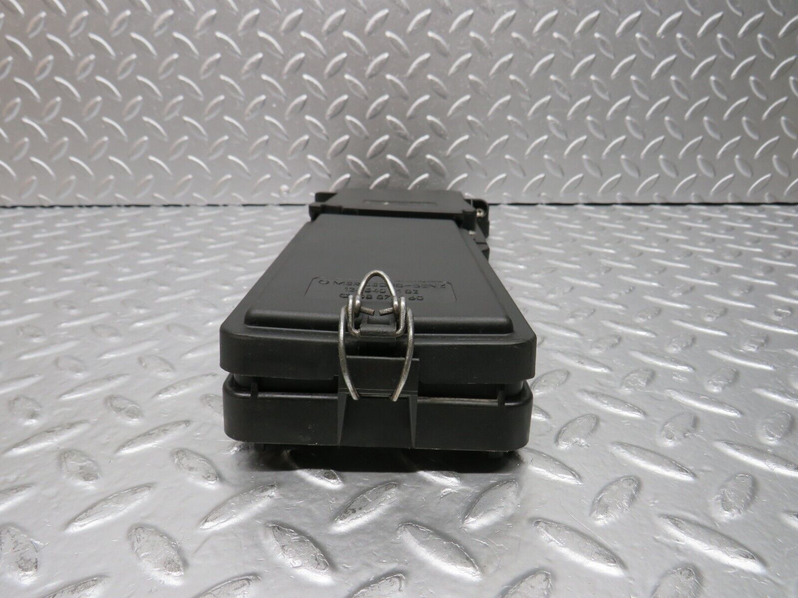 30353 Mercedes-Benz W124 230E Fuse Box Cover Lid 1245400282 1245400182