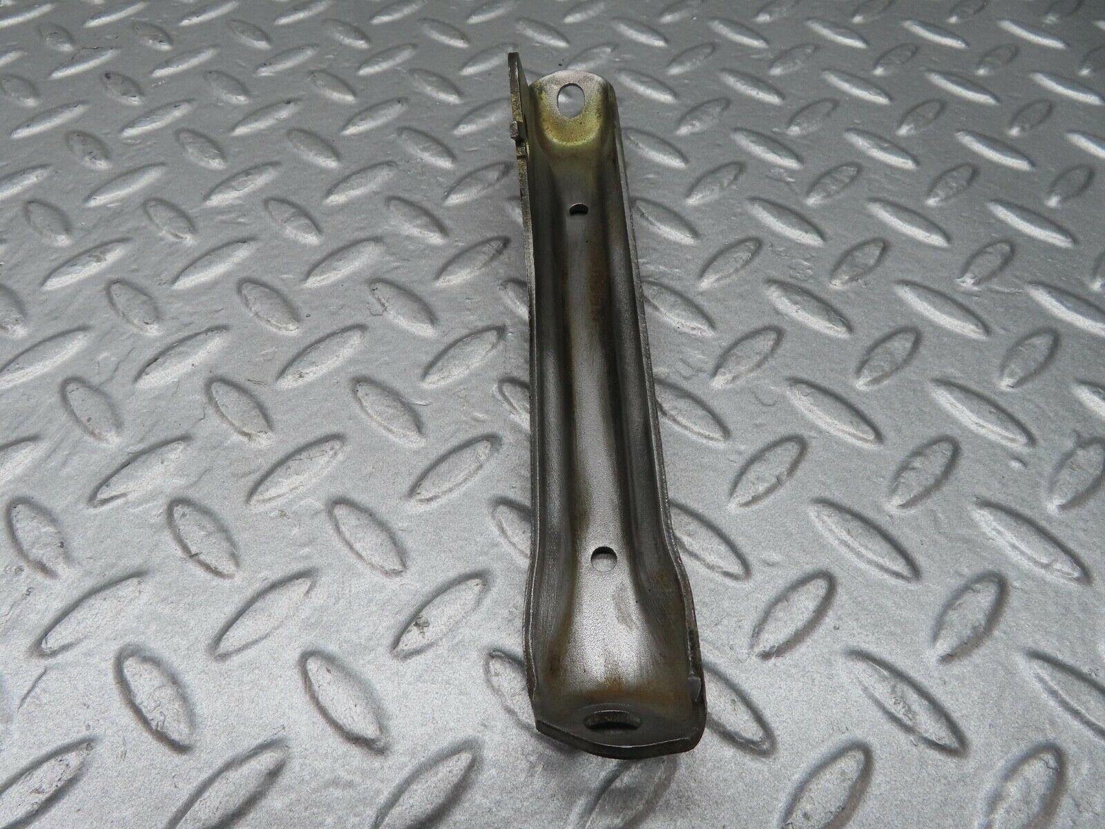 14053 Mercedes-Benz C107 280SLC Air Intake Manifold Bracket