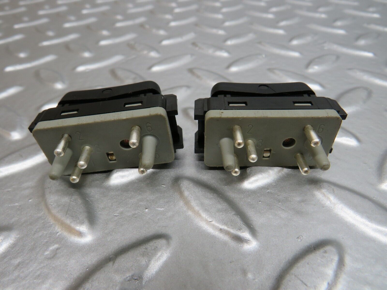 24675 Mercedes-Benz W140 S320 Heated Seat Switch Pair 1408209810