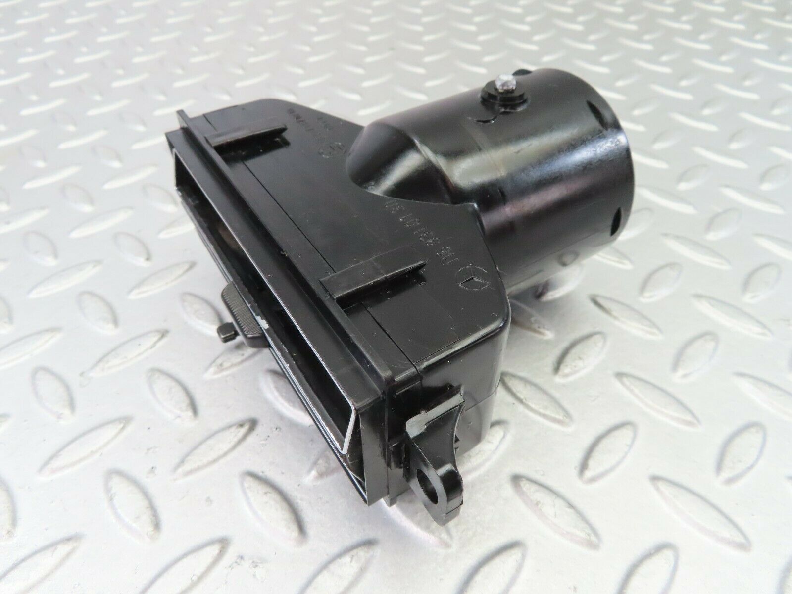 7460 Mercedes-Benz W116 450SE Dashboard Air Vent Grill Left Side 1168310130