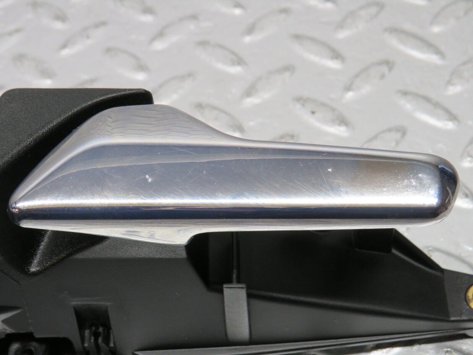 38473 Mercedes-Benz R129 280SL Coupe Left Door Interior Handle